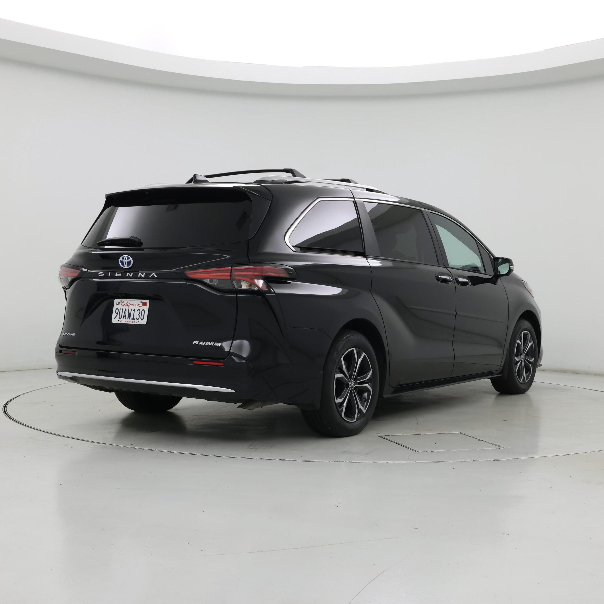 Thumbnail: 2025 Toyota Sienna - 8