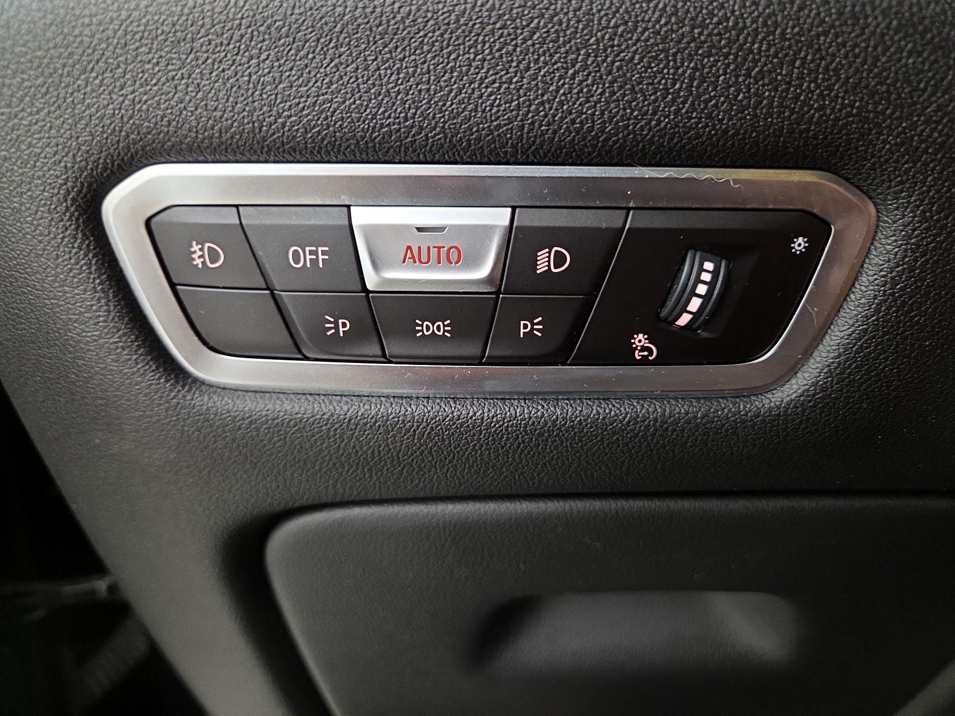 Thumbnail: 2021 BMW X5 - 13