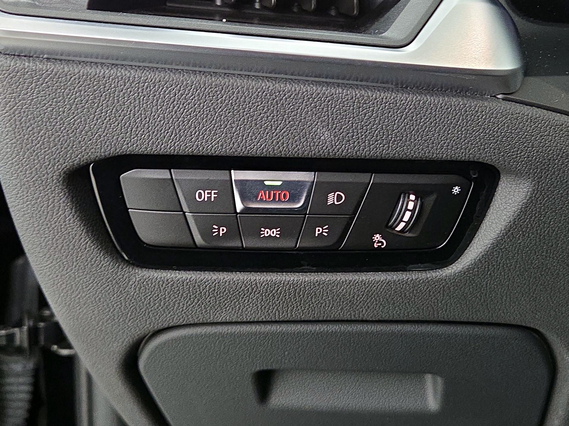 Thumbnail: 2021 BMW 3 Series - 13