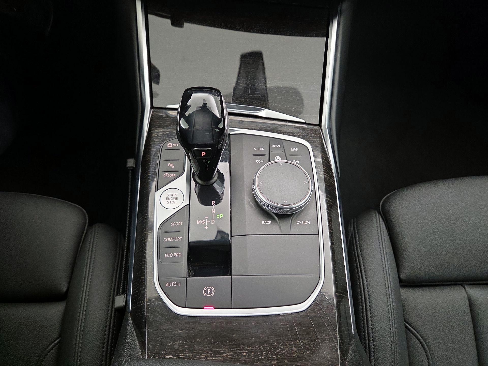 Thumbnail: 2021 BMW 3 Series - 18