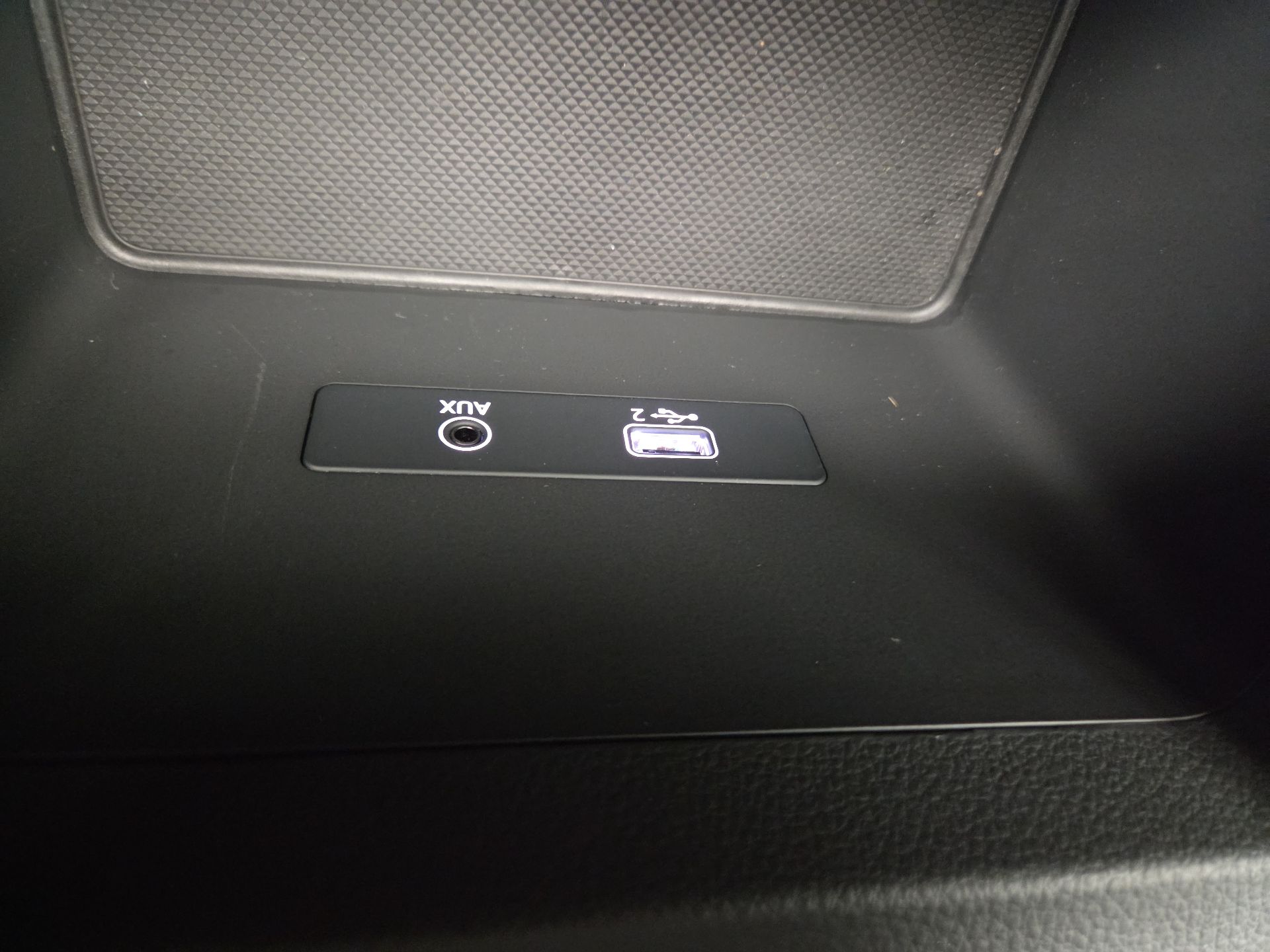 Thumbnail: 2020 Audi SQ5 - 19