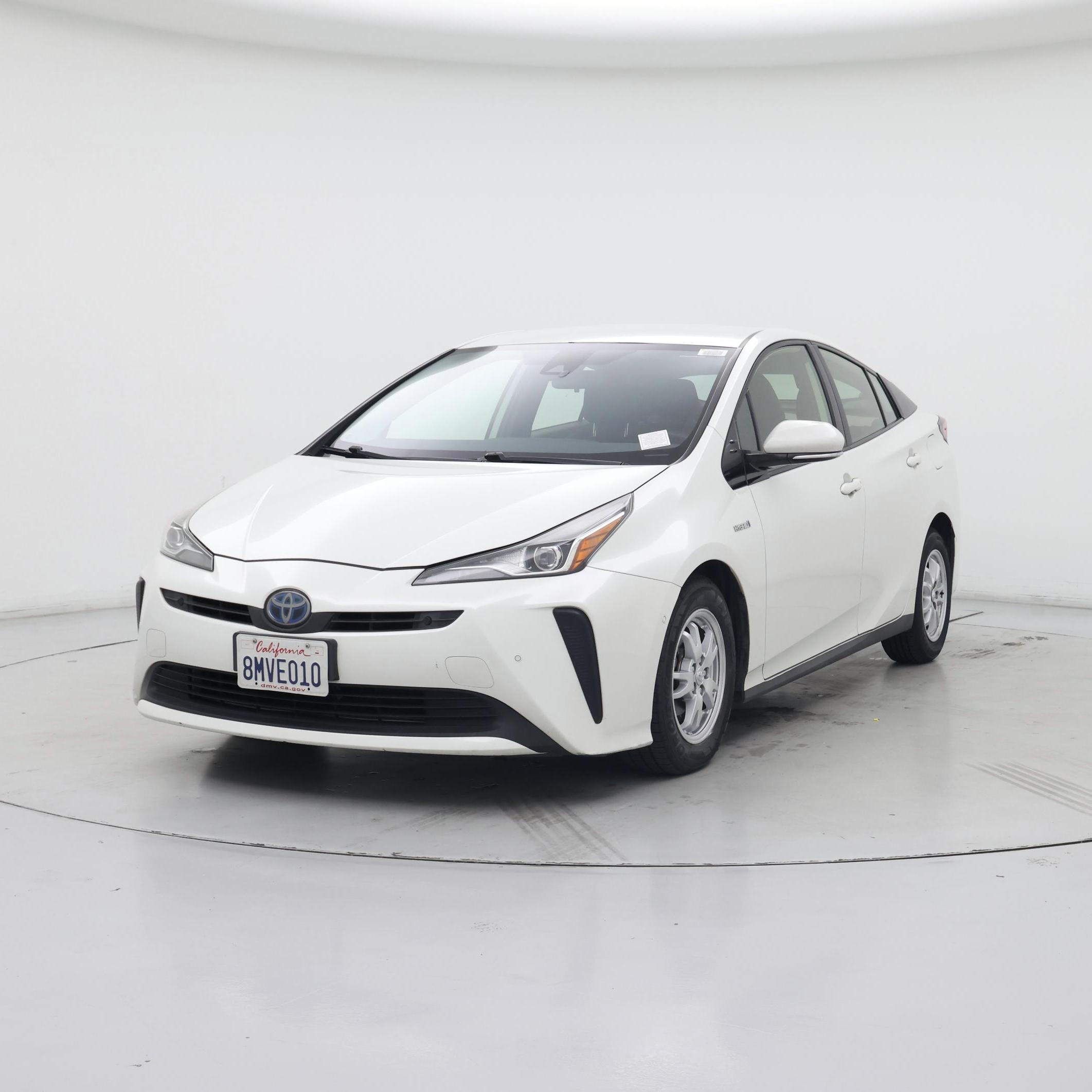 Thumbnail: 2019 Toyota Prius - 4