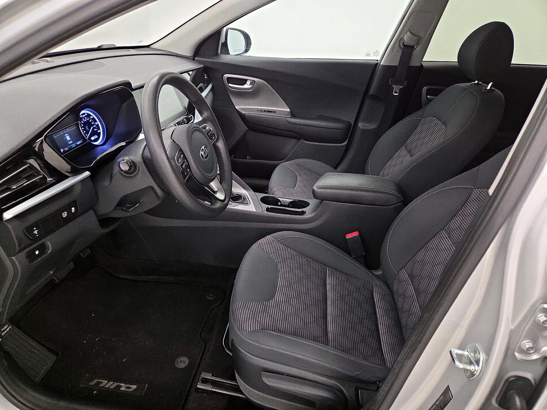 Thumbnail: 2021 Kia Niro - 11