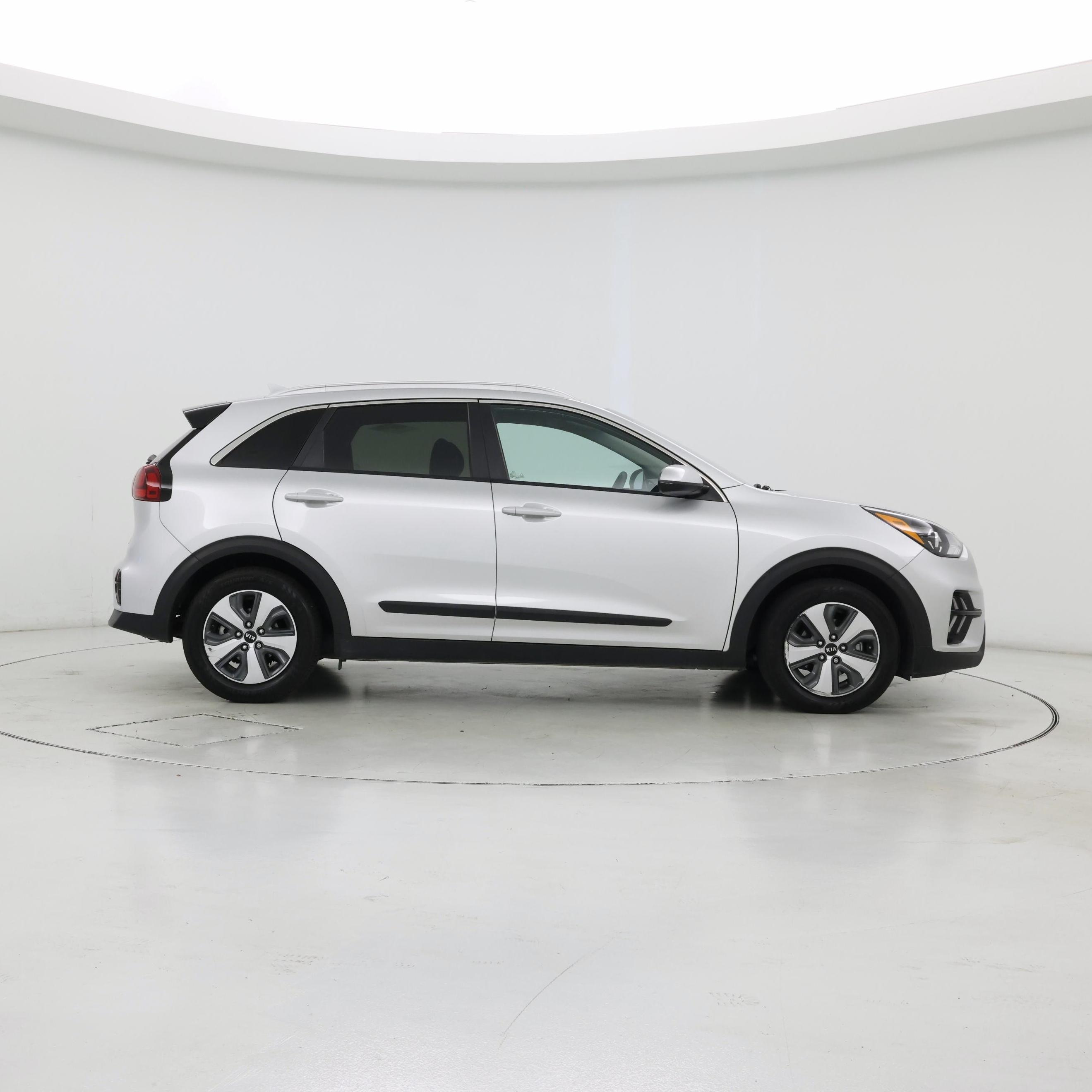 Thumbnail: 2021 Kia Niro - 7