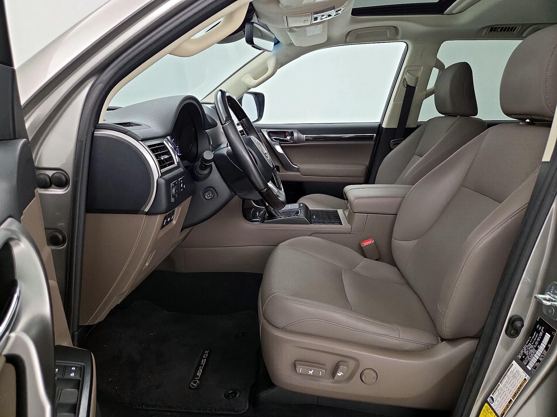 Thumbnail: 2023 Lexus GX - 11