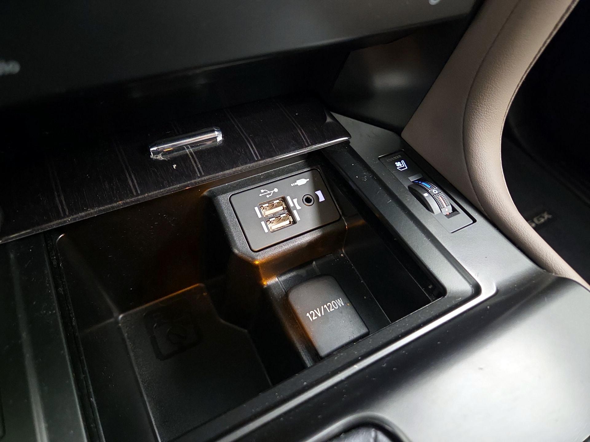 Thumbnail: 2023 Lexus GX - 19