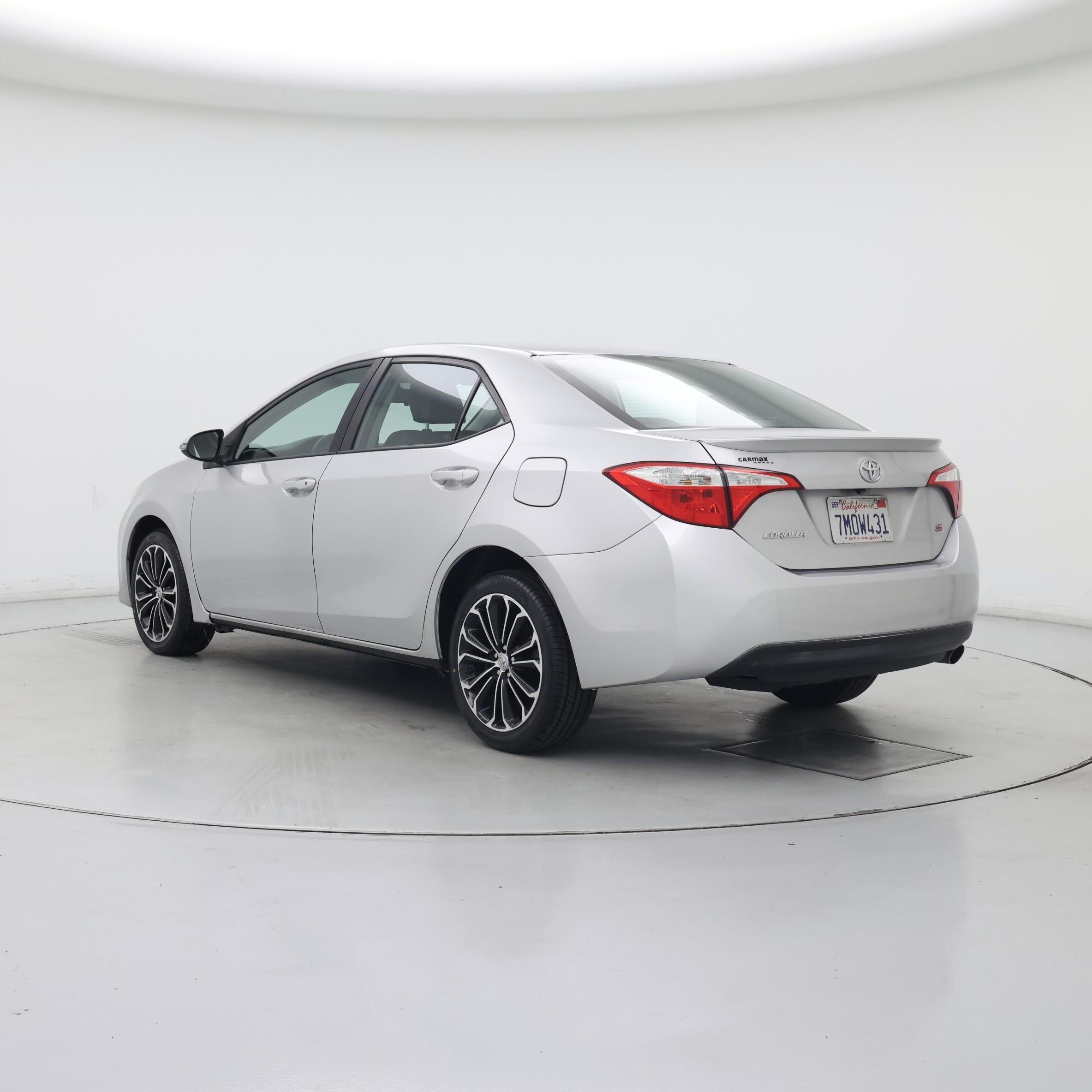 Thumbnail: 2015 Toyota Corolla - 2