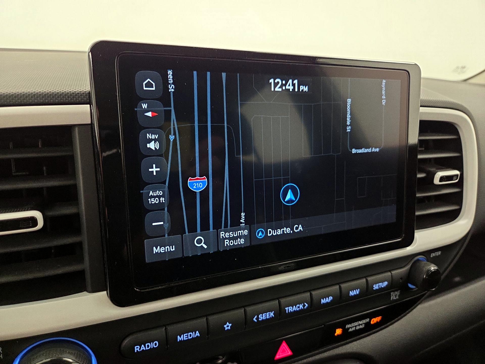 Thumbnail: 2023 Hyundai Venue - 14