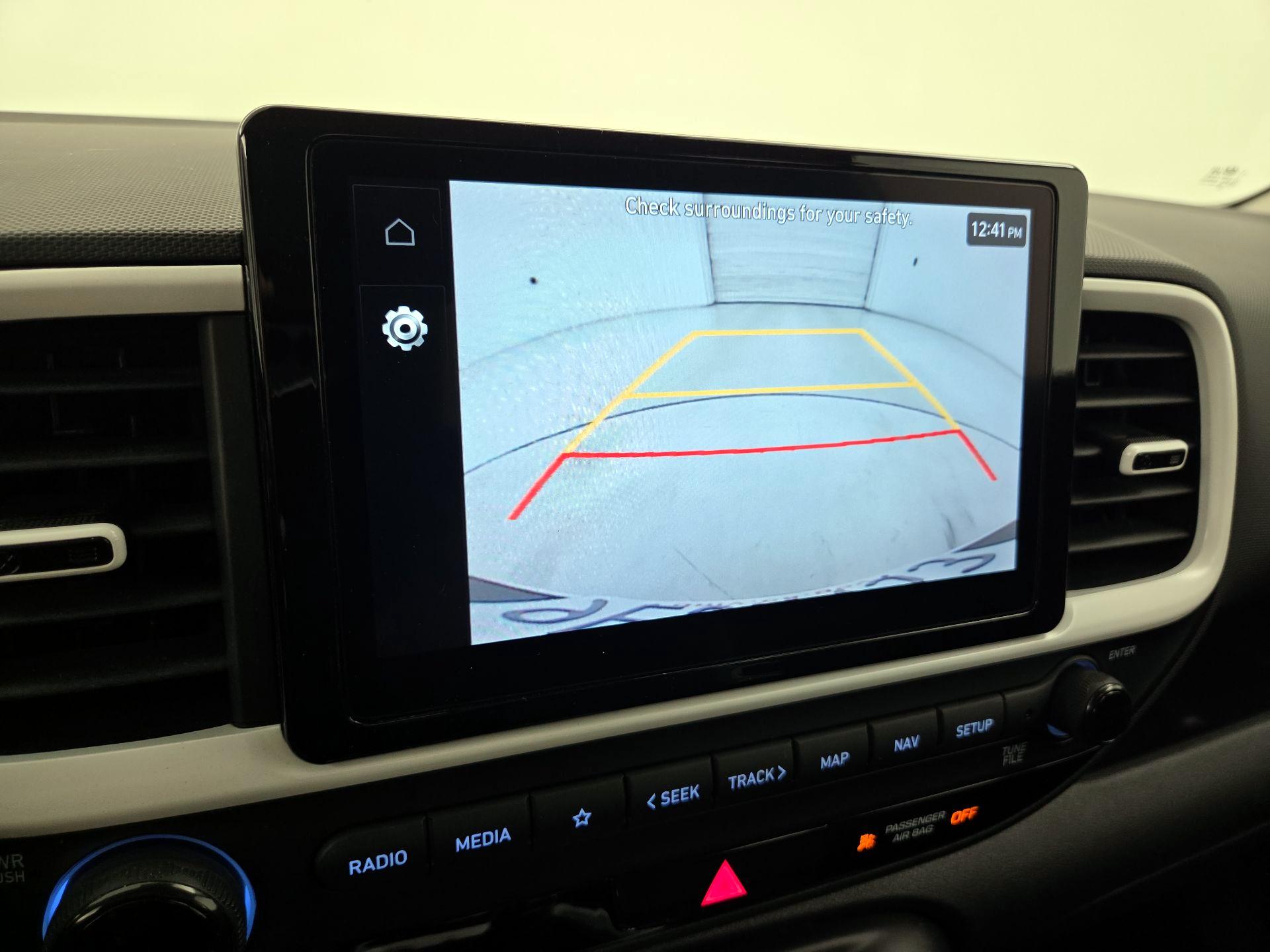 Thumbnail: 2023 Hyundai Venue - 15