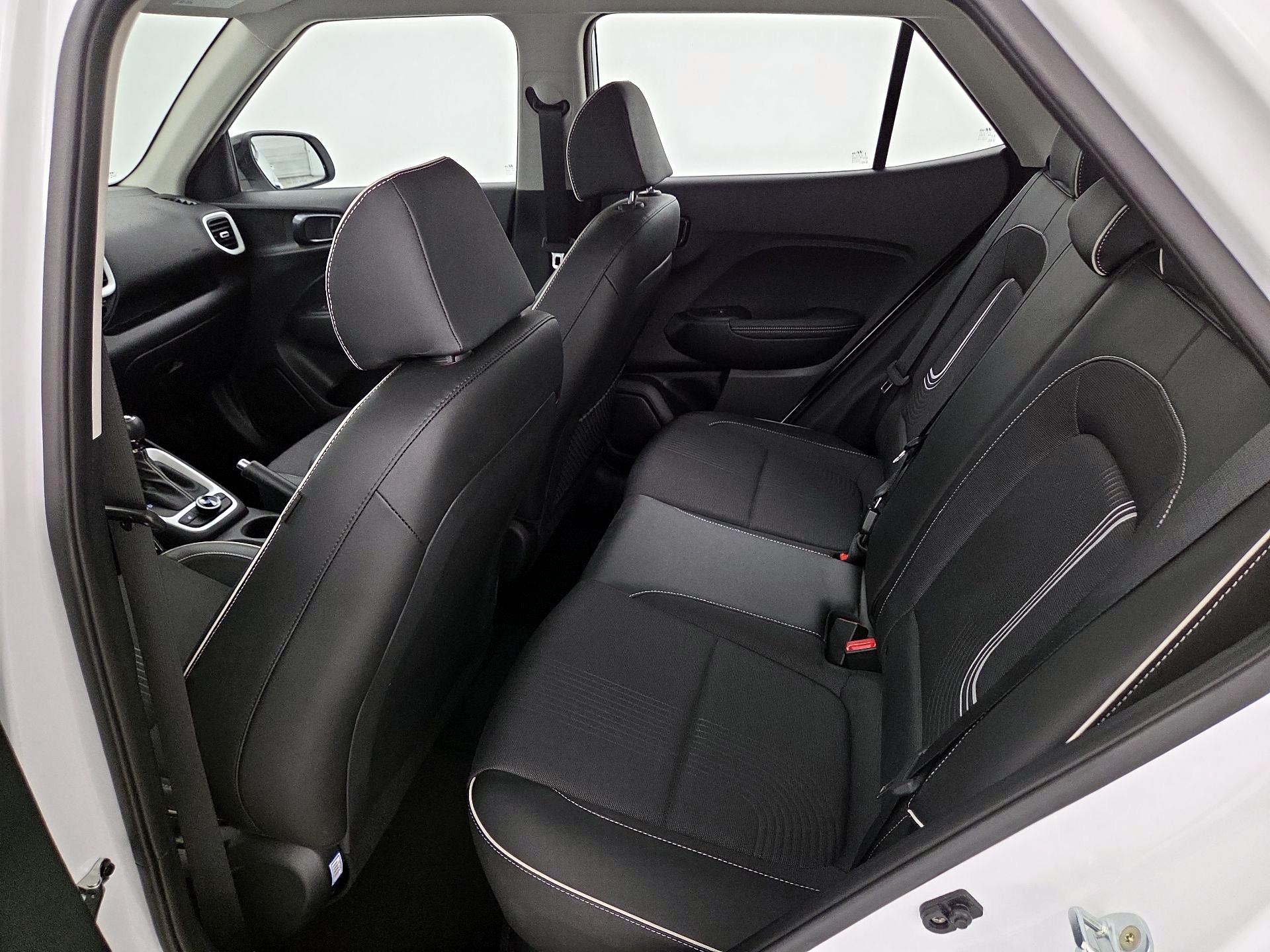 Thumbnail: 2023 Hyundai Venue - 20