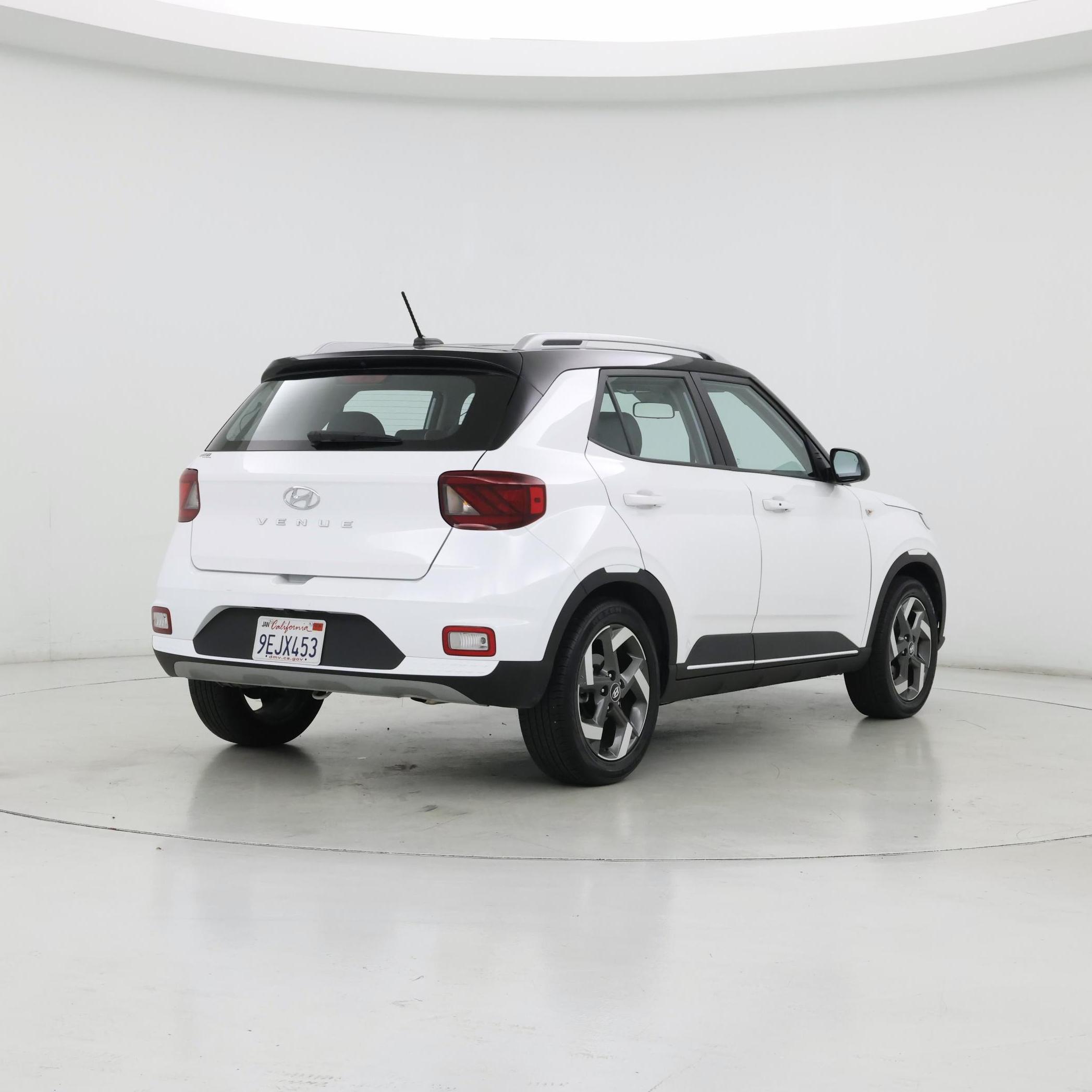 Thumbnail: 2023 Hyundai Venue - 8