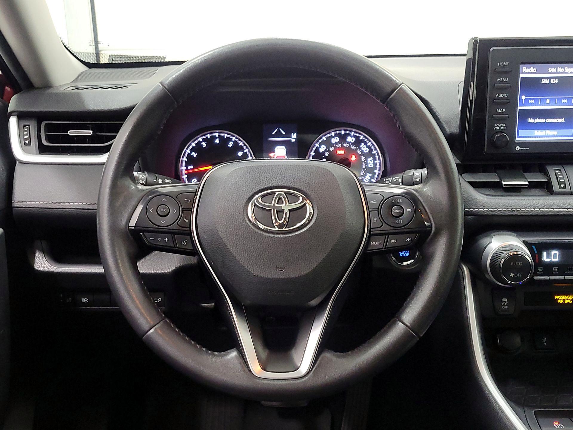 Thumbnail: 2021 Toyota RAV4 - 10