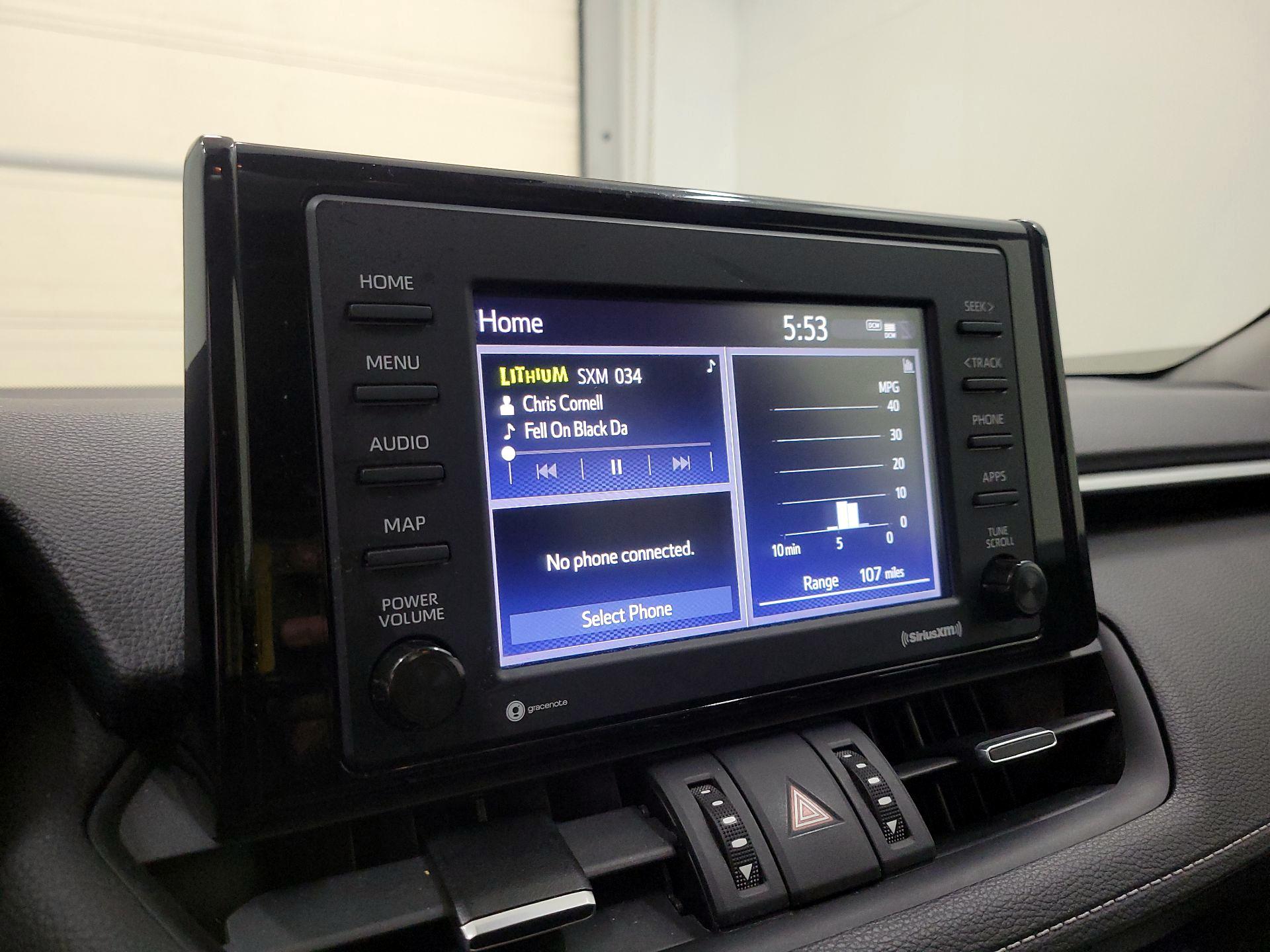 Thumbnail: 2021 Toyota RAV4 - 15