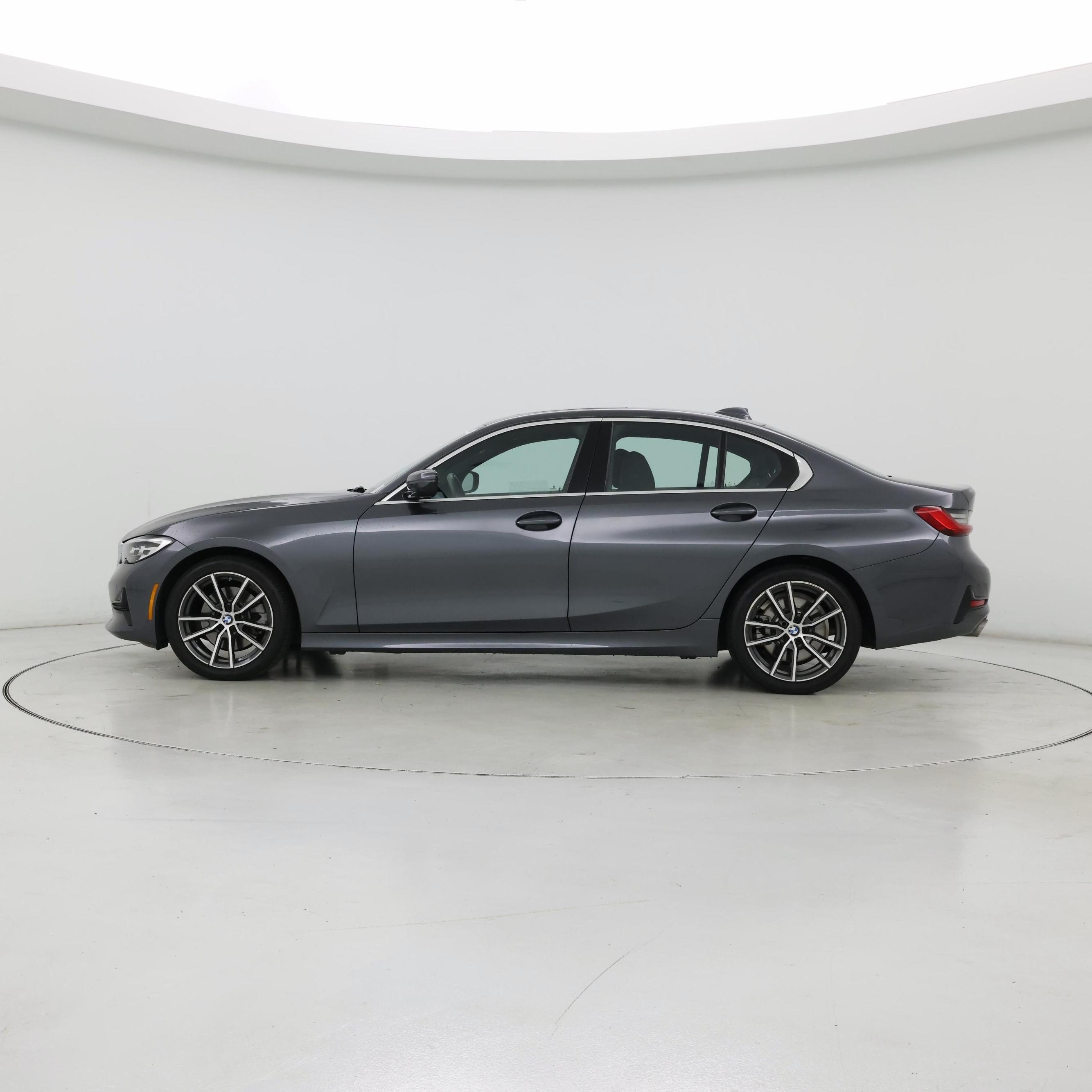 Thumbnail: 2020 BMW 3 Series - 3
