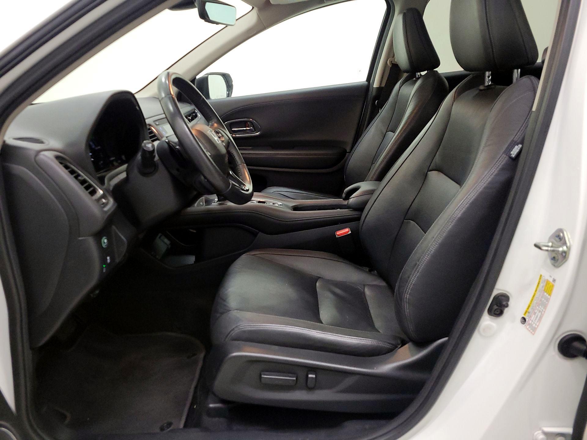 Thumbnail: 2019 Honda HR-V - 11