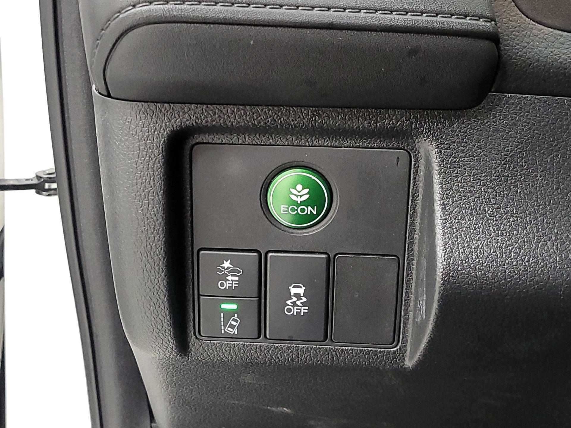 Thumbnail: 2019 Honda HR-V - 13