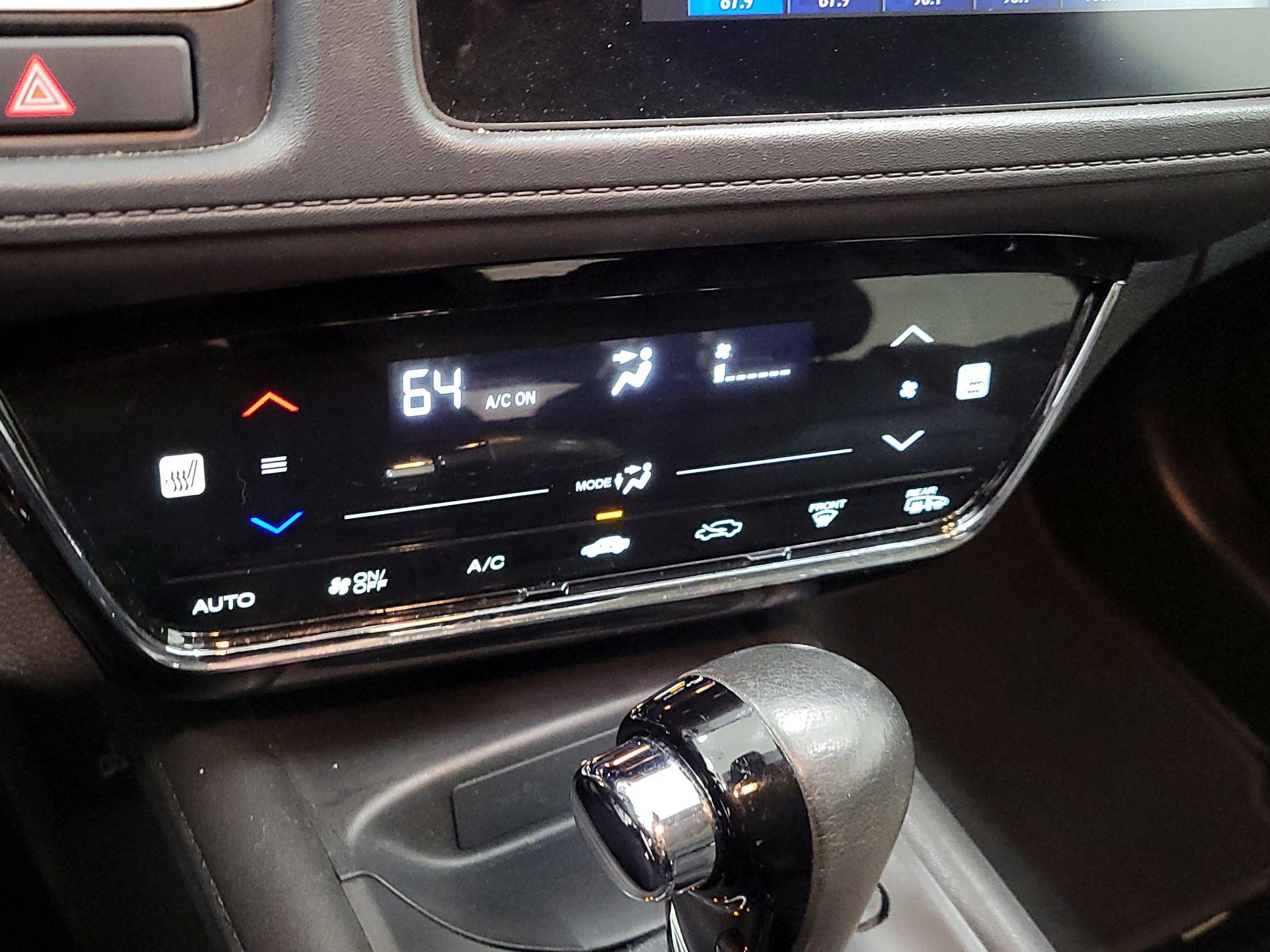 Thumbnail: 2019 Honda HR-V - 16