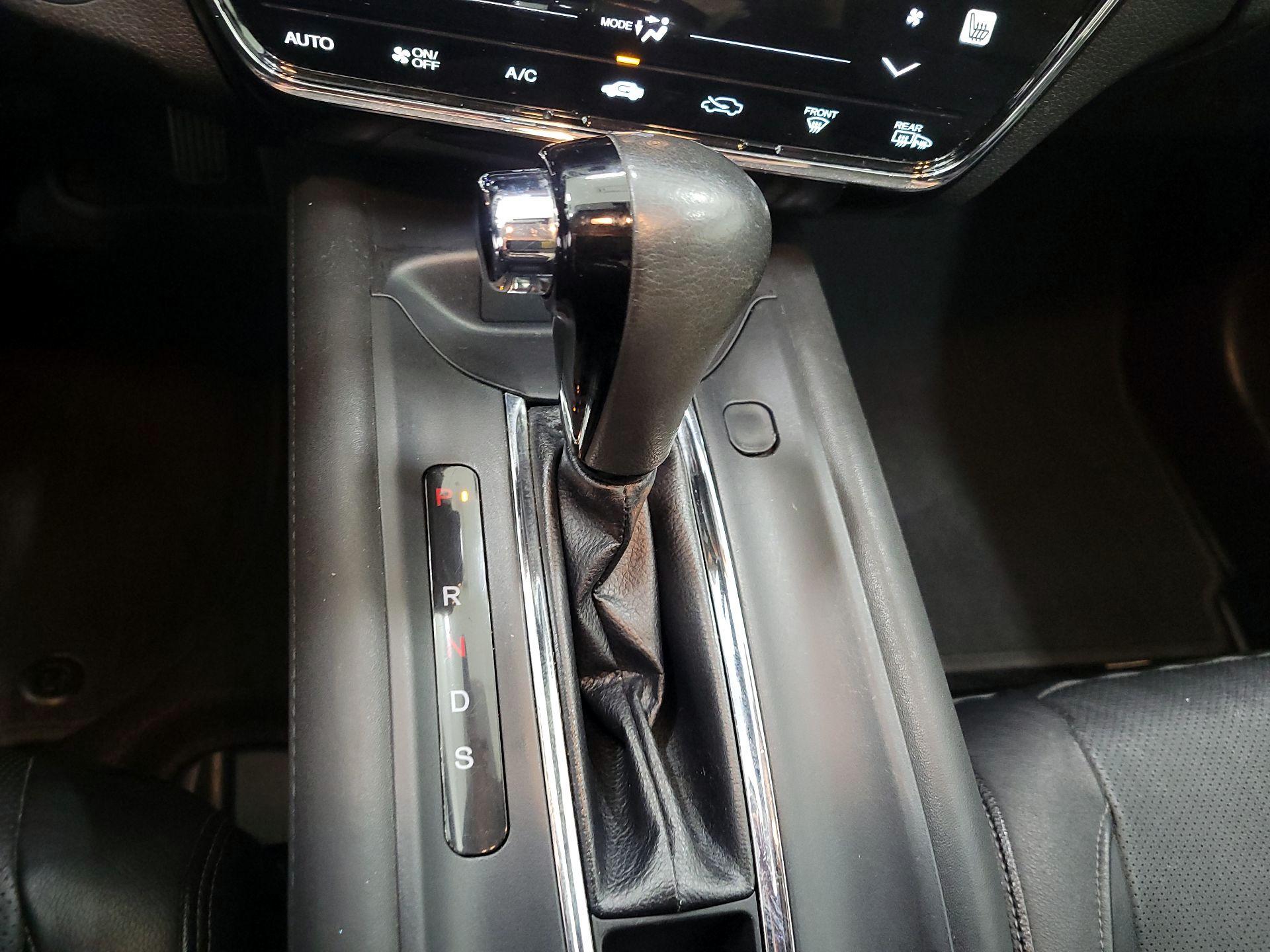 Thumbnail: 2019 Honda HR-V - 17