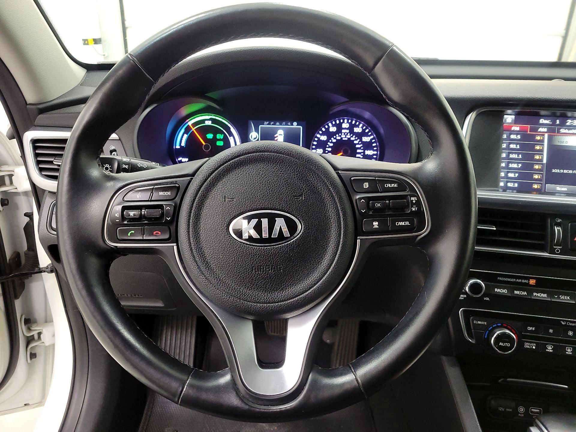 Thumbnail: 2017 Kia Optima - 10