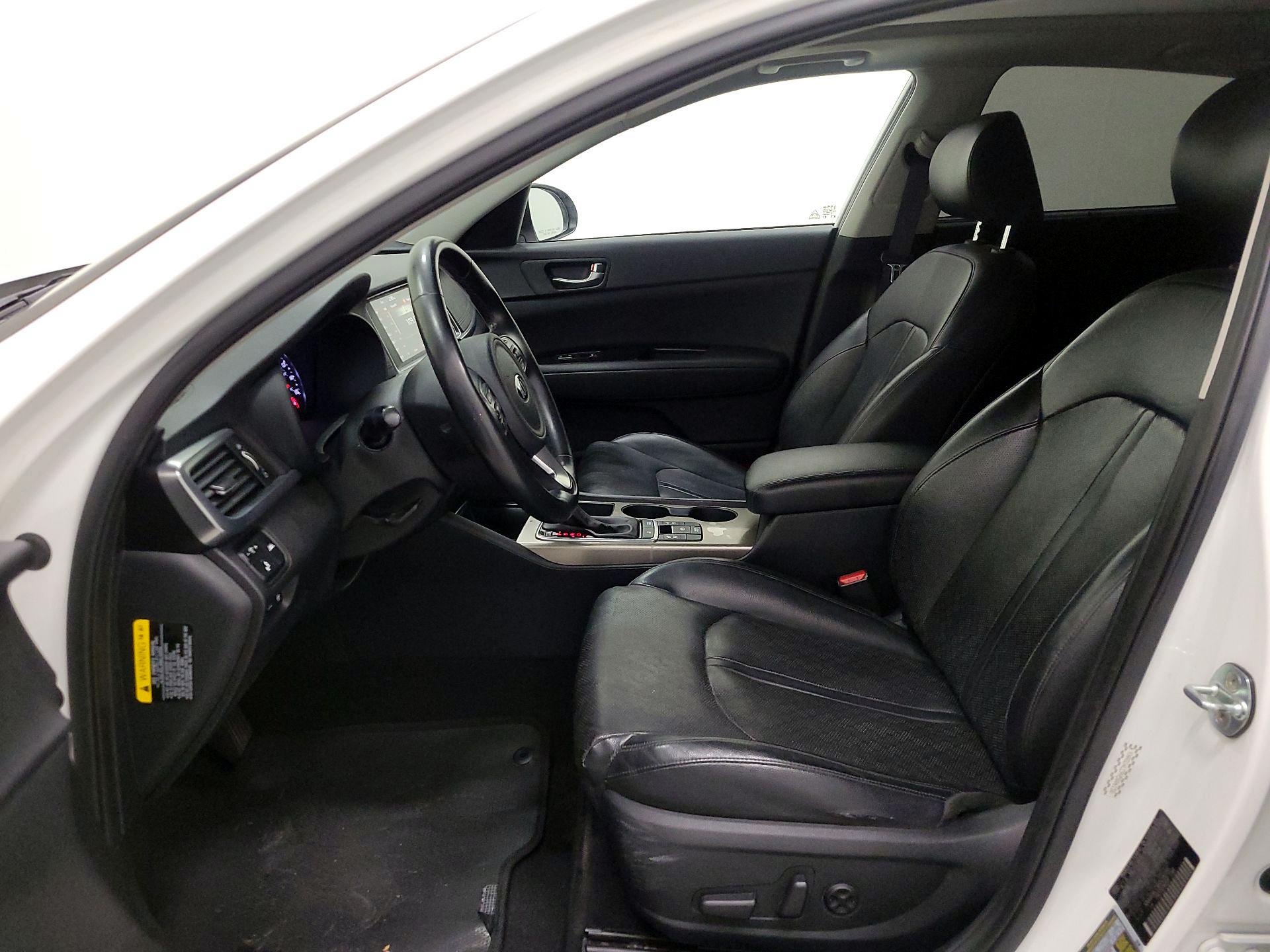 Thumbnail: 2017 Kia Optima - 11