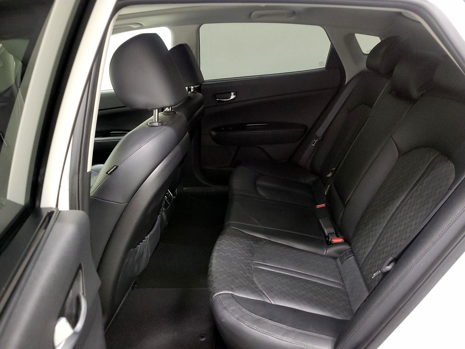 Thumbnail: 2017 Kia Optima - 20