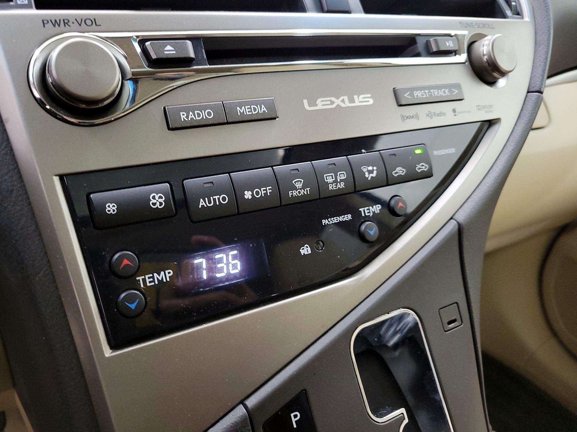 Thumbnail: 2015 Lexus RX - 17