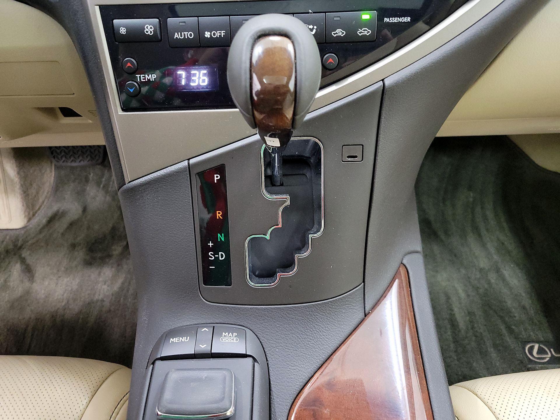 Thumbnail: 2015 Lexus RX - 18