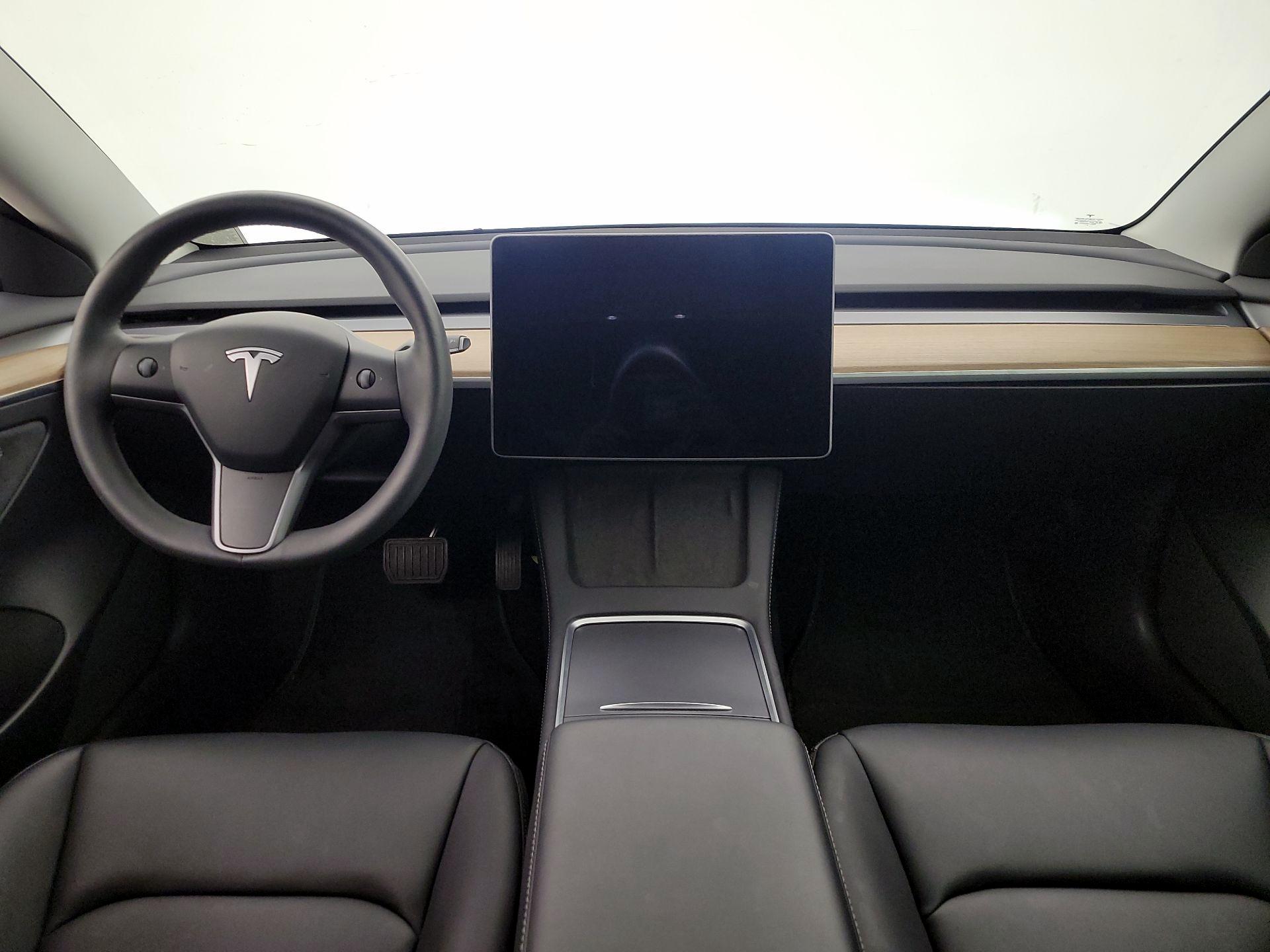 Thumbnail: 2023 Tesla Model 3 - 9