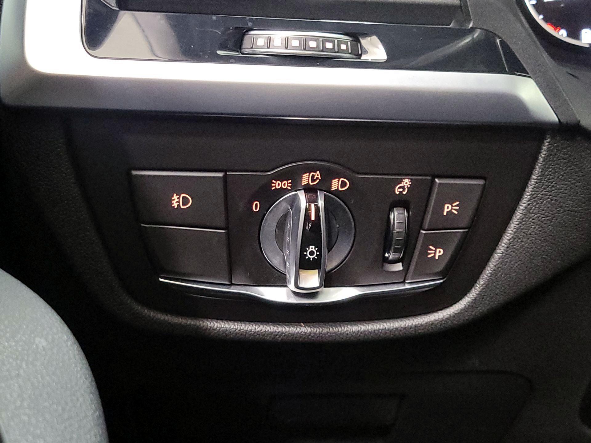 Thumbnail: 2019 BMW X3 - 13