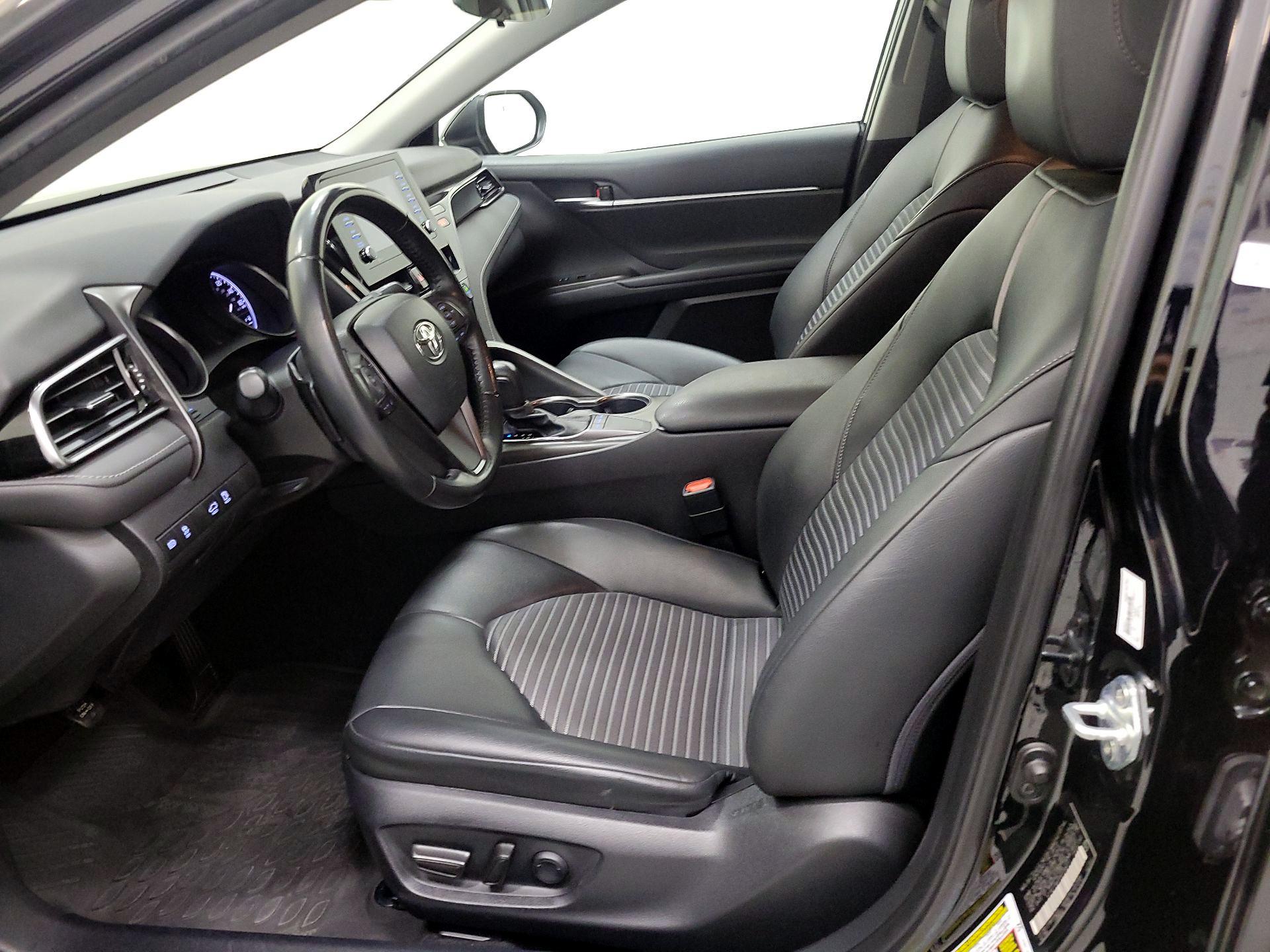 Thumbnail: 2023 Toyota Camry - 11