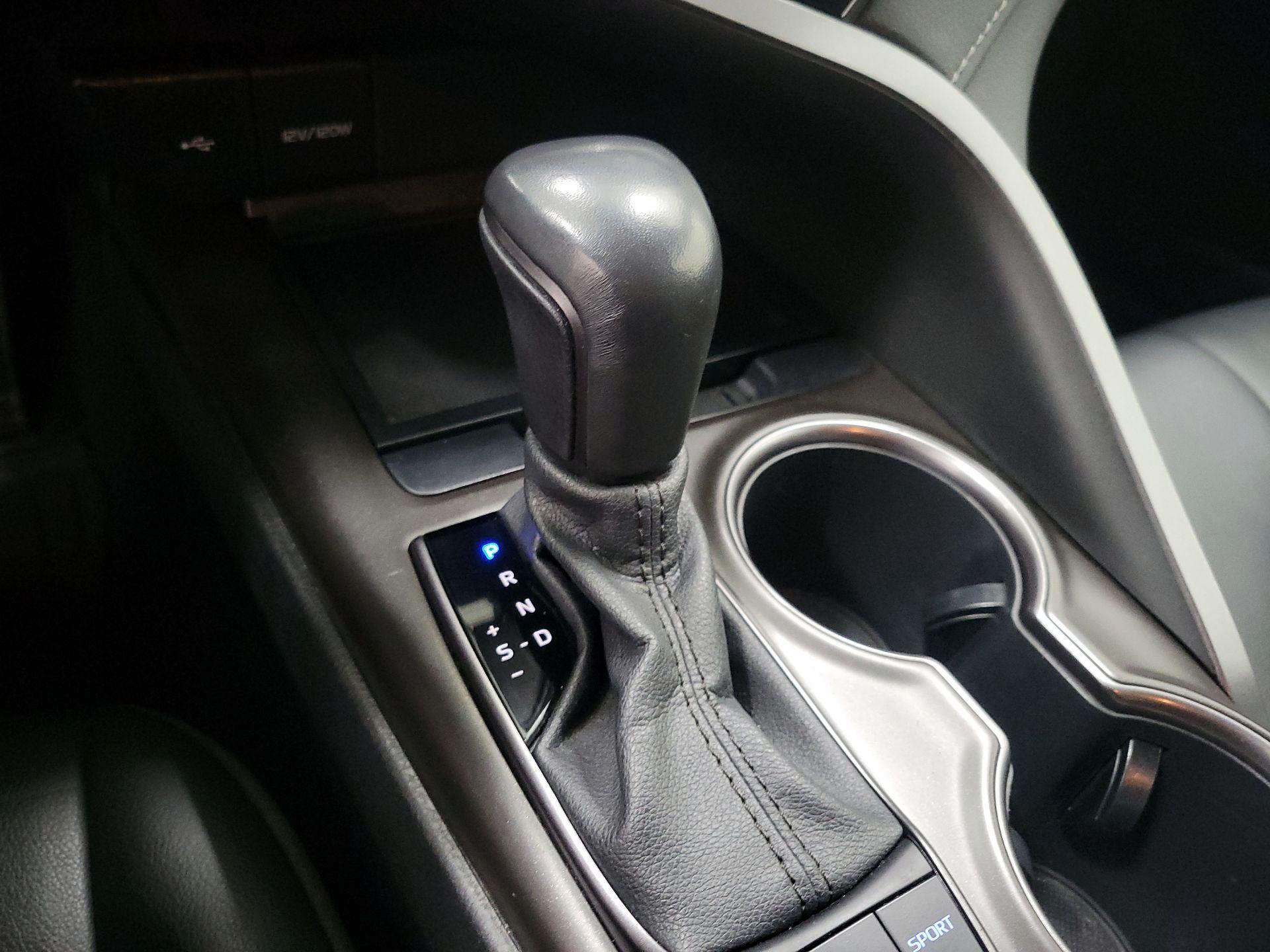 Thumbnail: 2023 Toyota Camry - 17