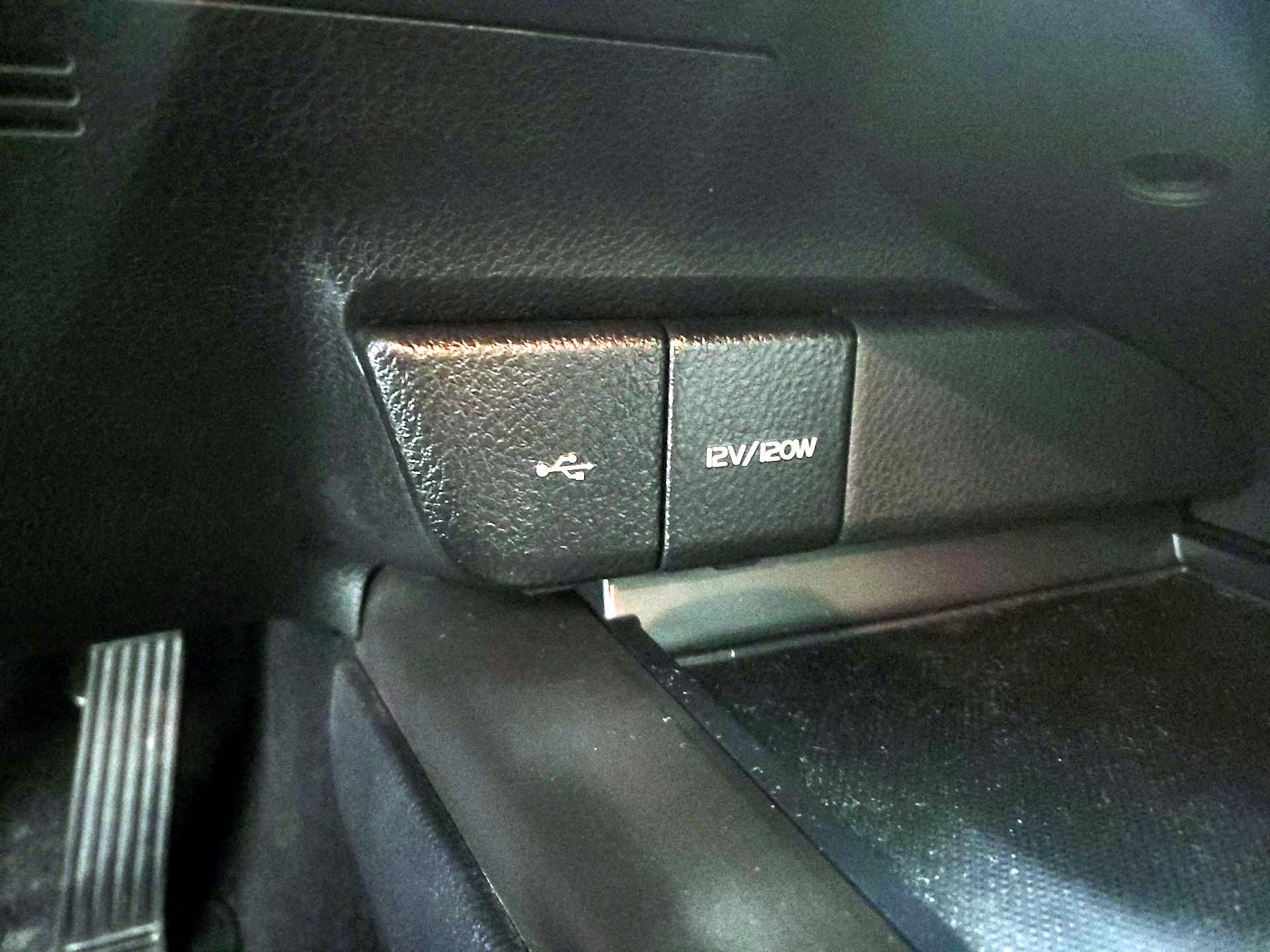 Thumbnail: 2023 Toyota Camry - 18