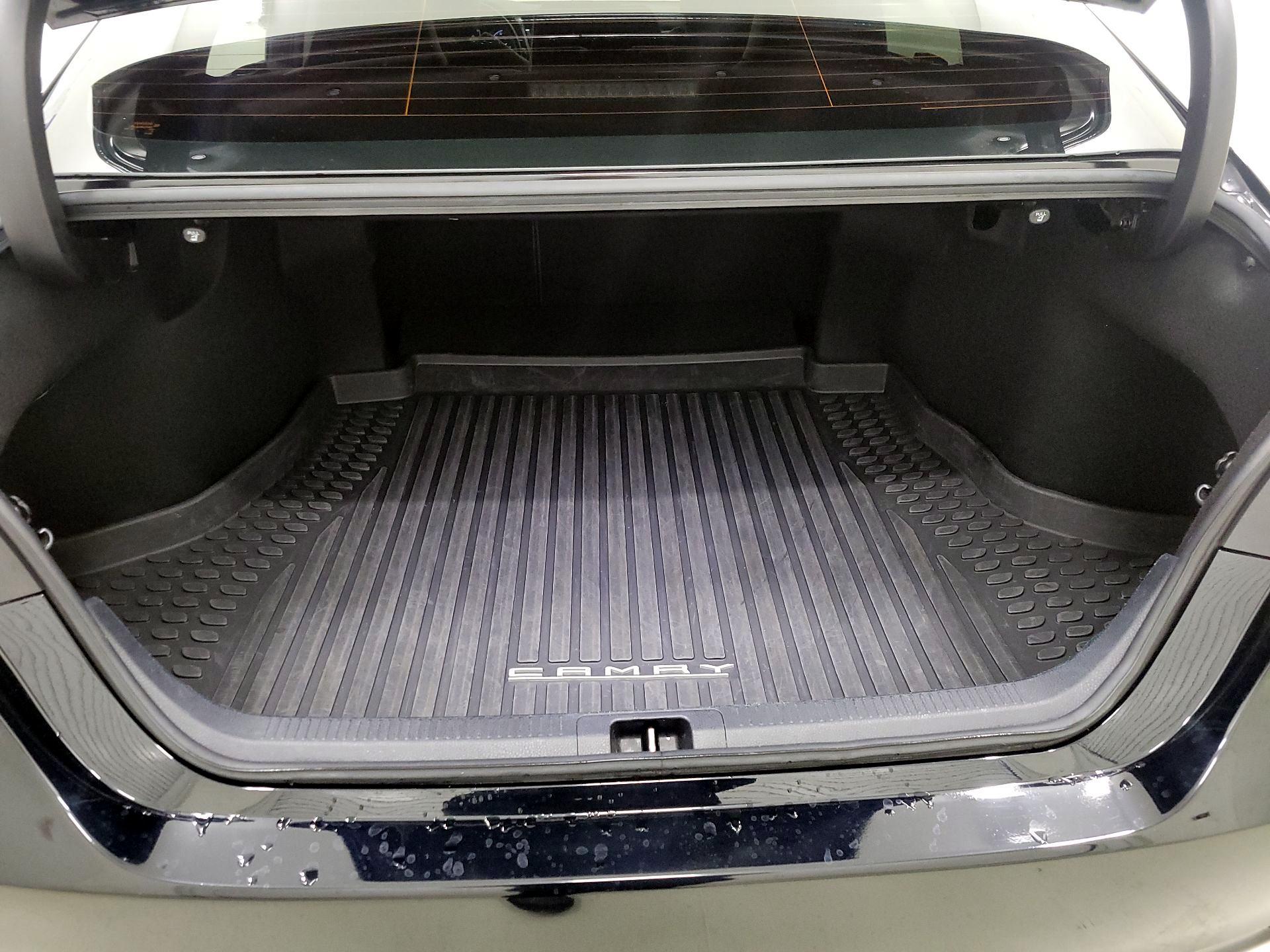 Thumbnail: 2023 Toyota Camry - 20