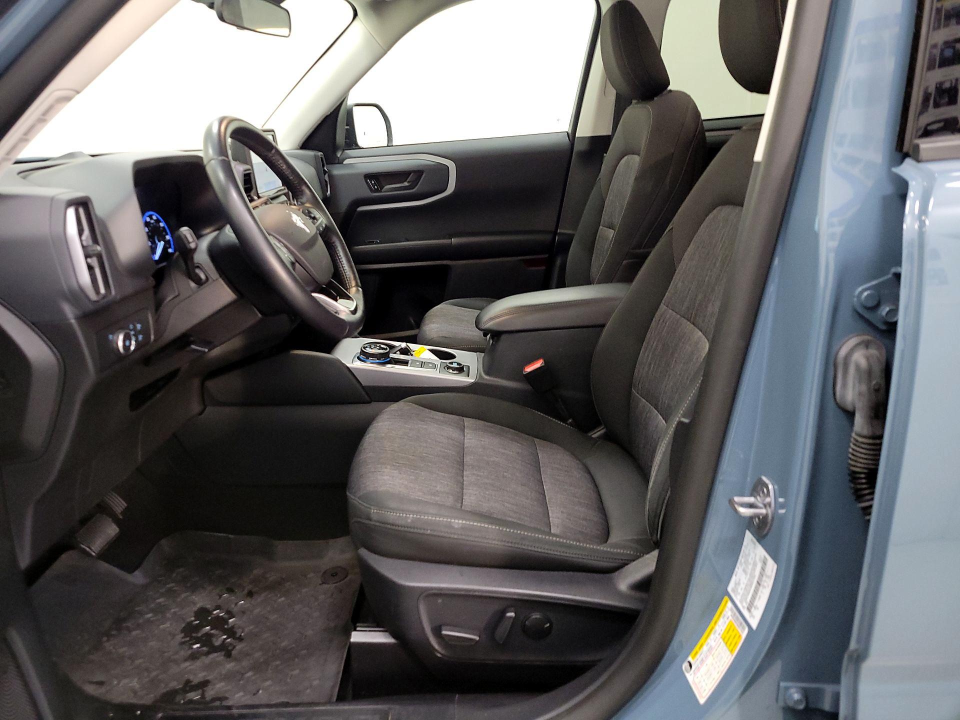 Thumbnail: 2021 Ford Bronco Sport - 11