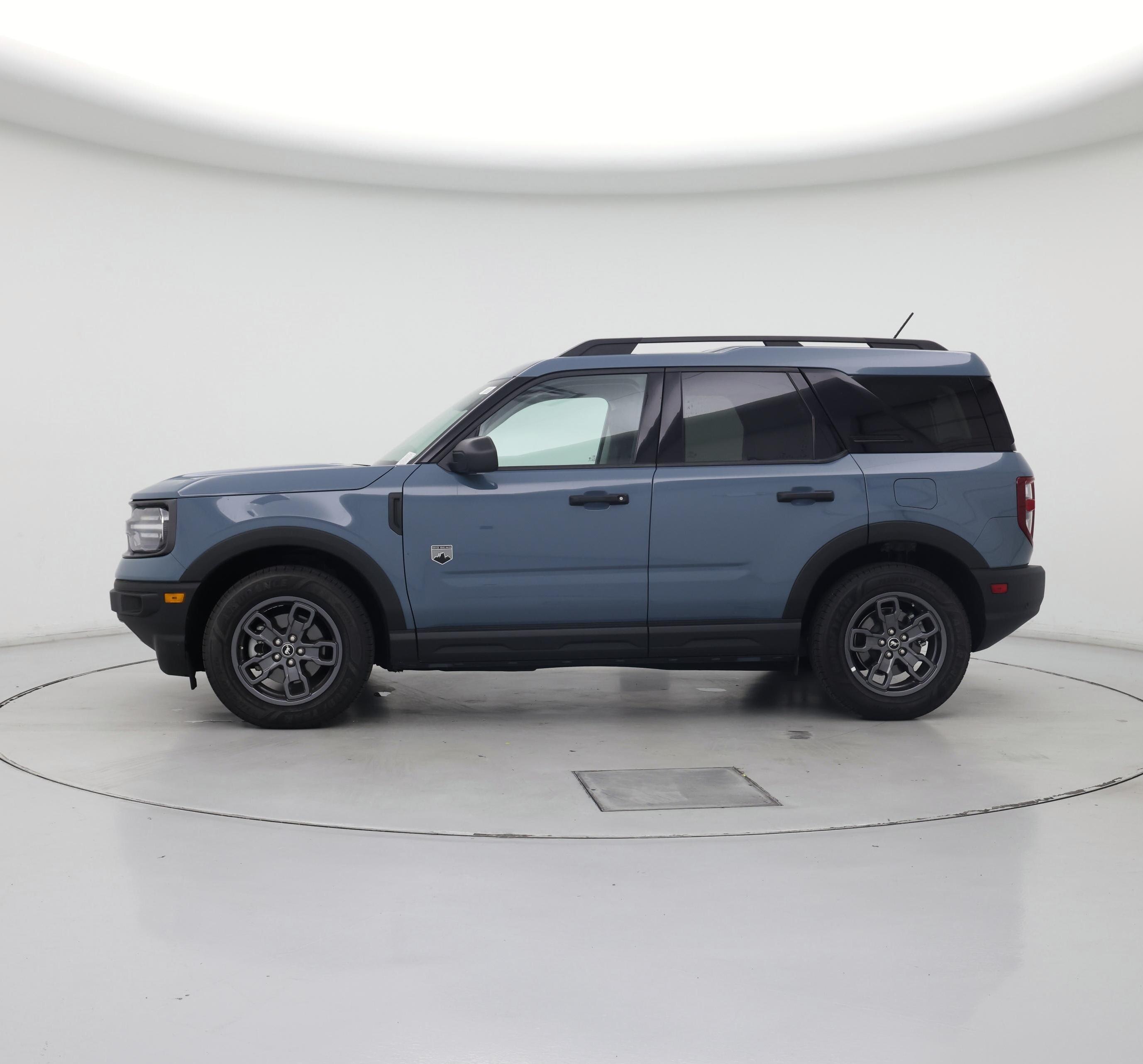 Thumbnail: 2021 Ford Bronco Sport - 3