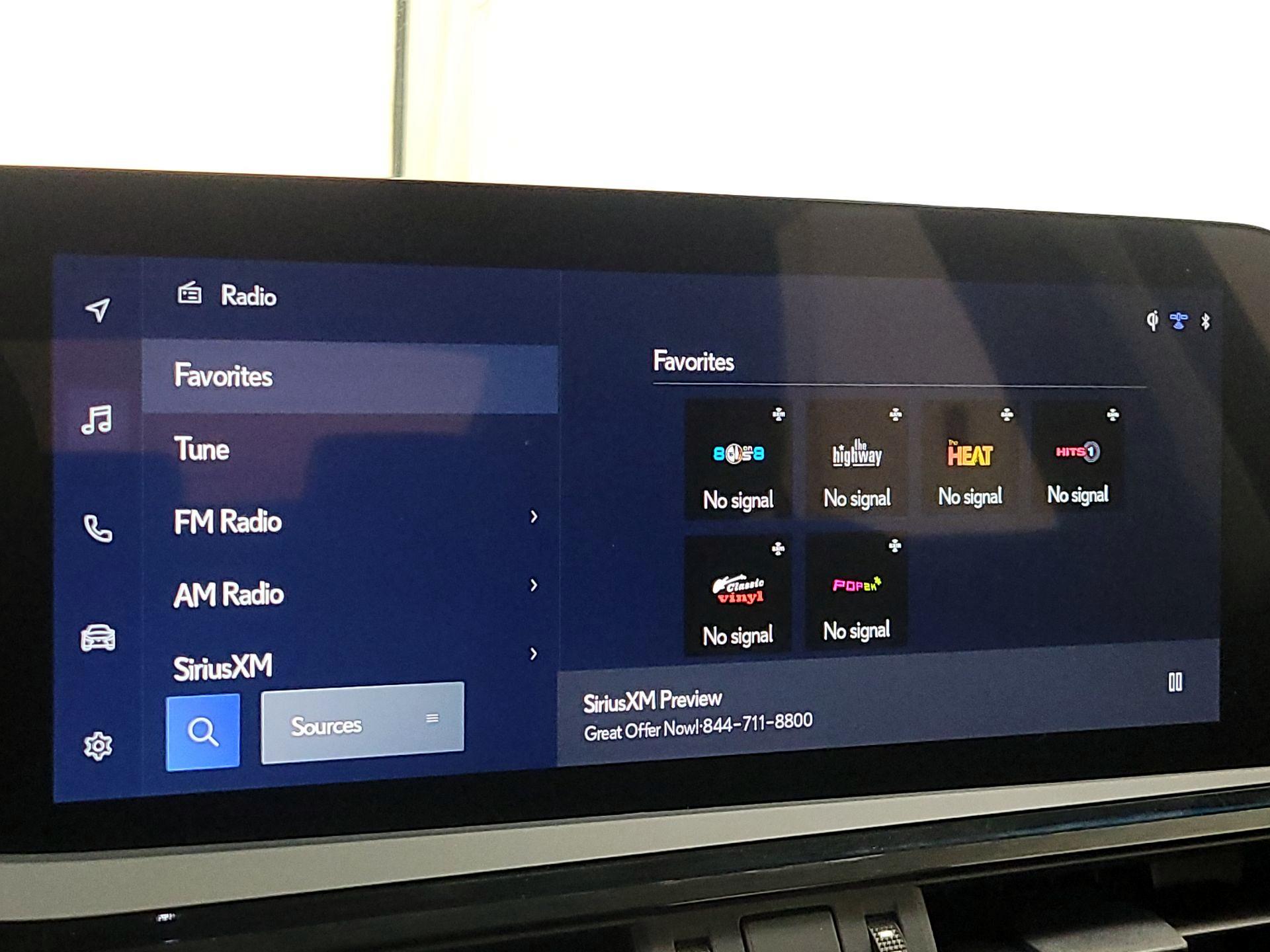 Thumbnail: 2023 Lexus ES - 16