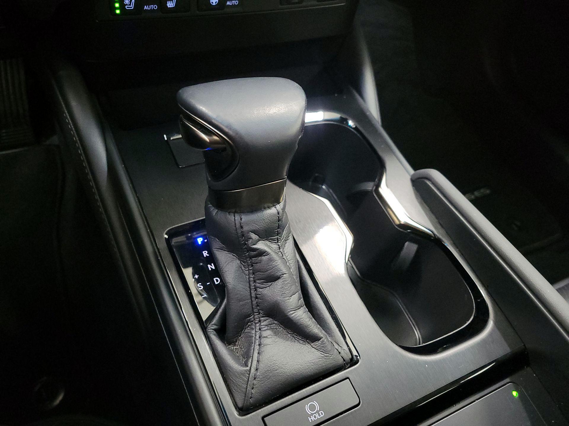 Thumbnail: 2023 Lexus ES - 18