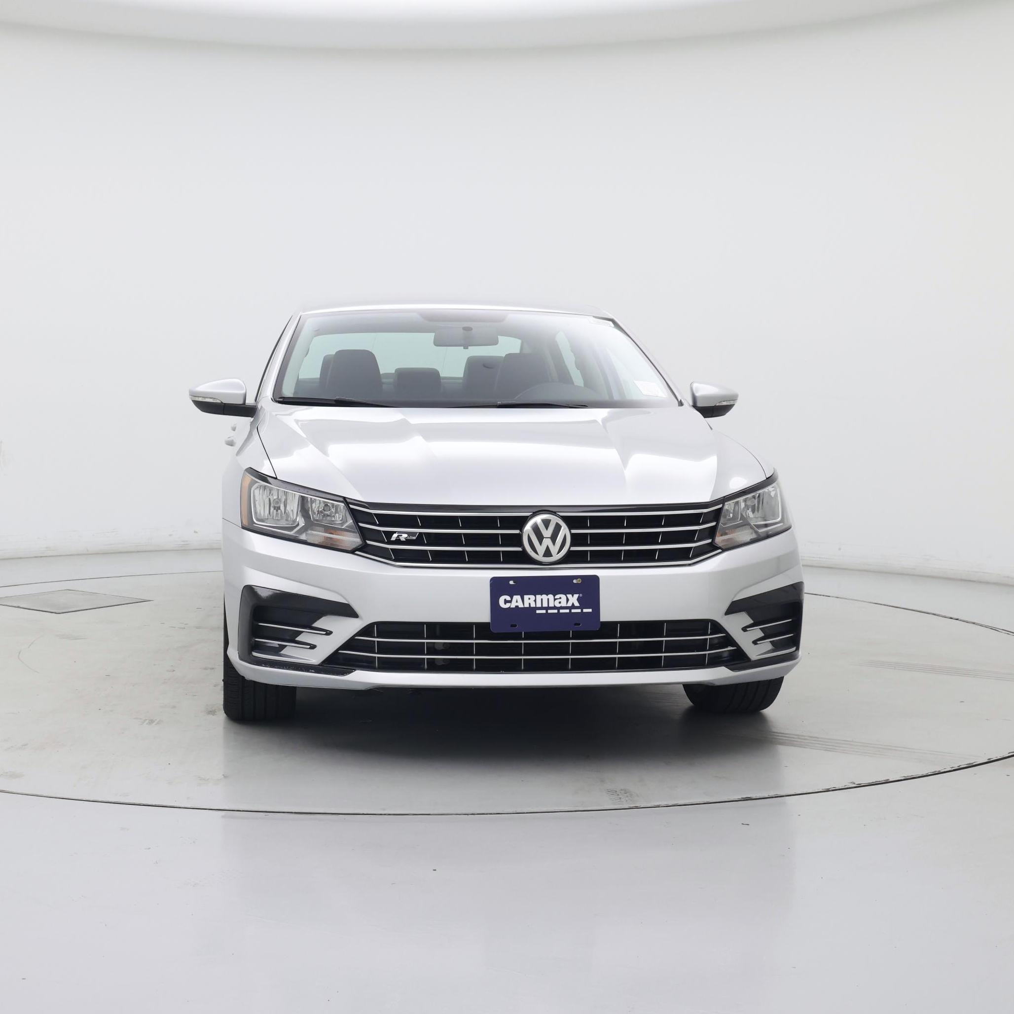 Thumbnail: 2017 Volkswagen Passat - 5