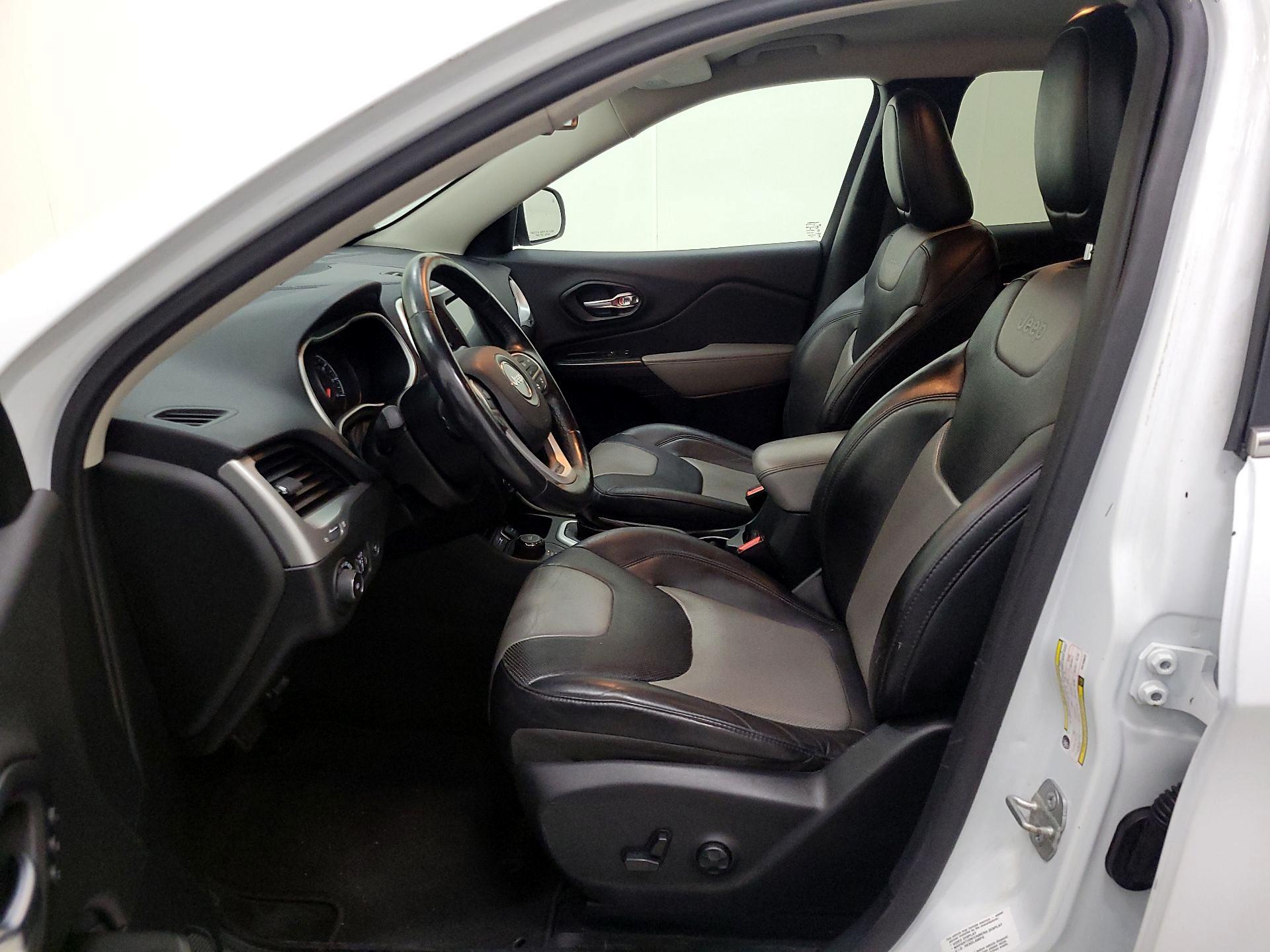 Thumbnail: 2014 Jeep Cherokee - 11