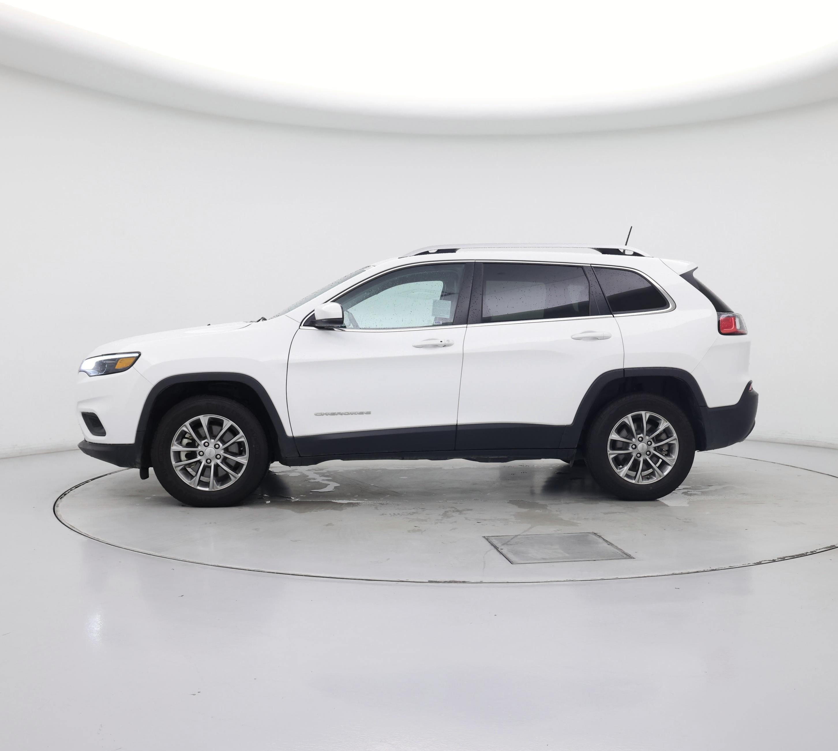 Thumbnail: 2021 Jeep Cherokee - 3