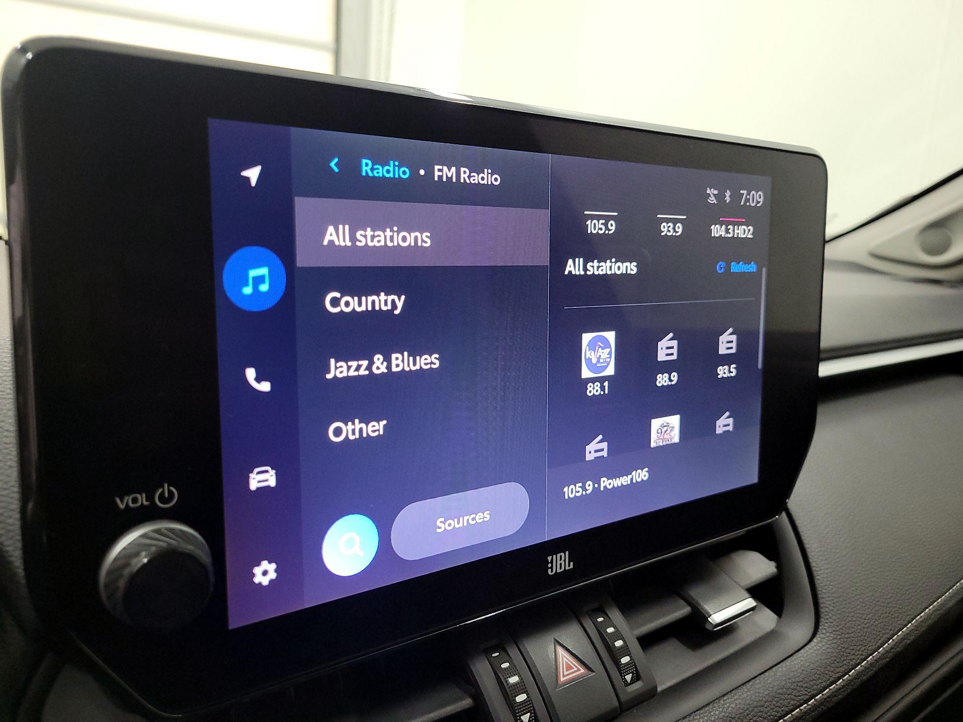 Thumbnail: 2023 Toyota RAV4 - 15