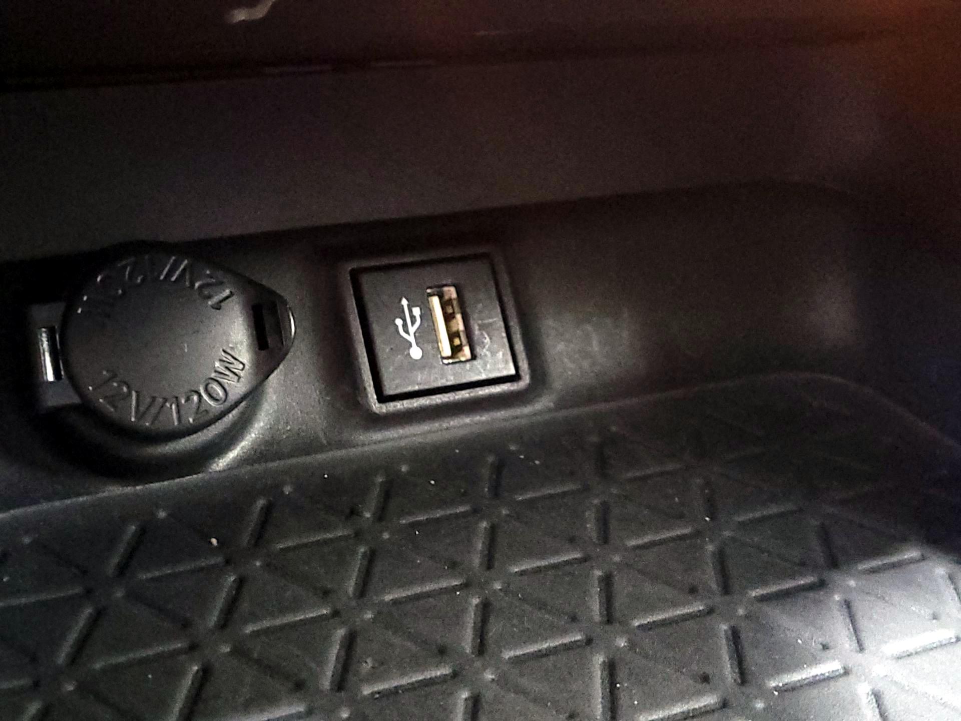 Thumbnail: 2023 Toyota RAV4 - 18