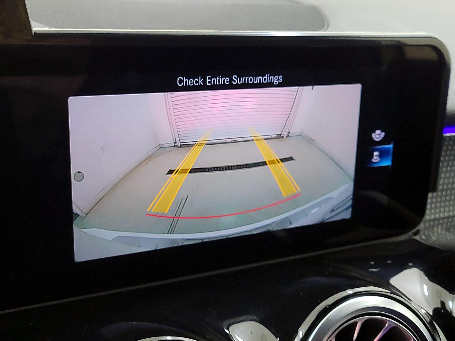 Thumbnail: 2020 Mercedes-Benz GLB - 14