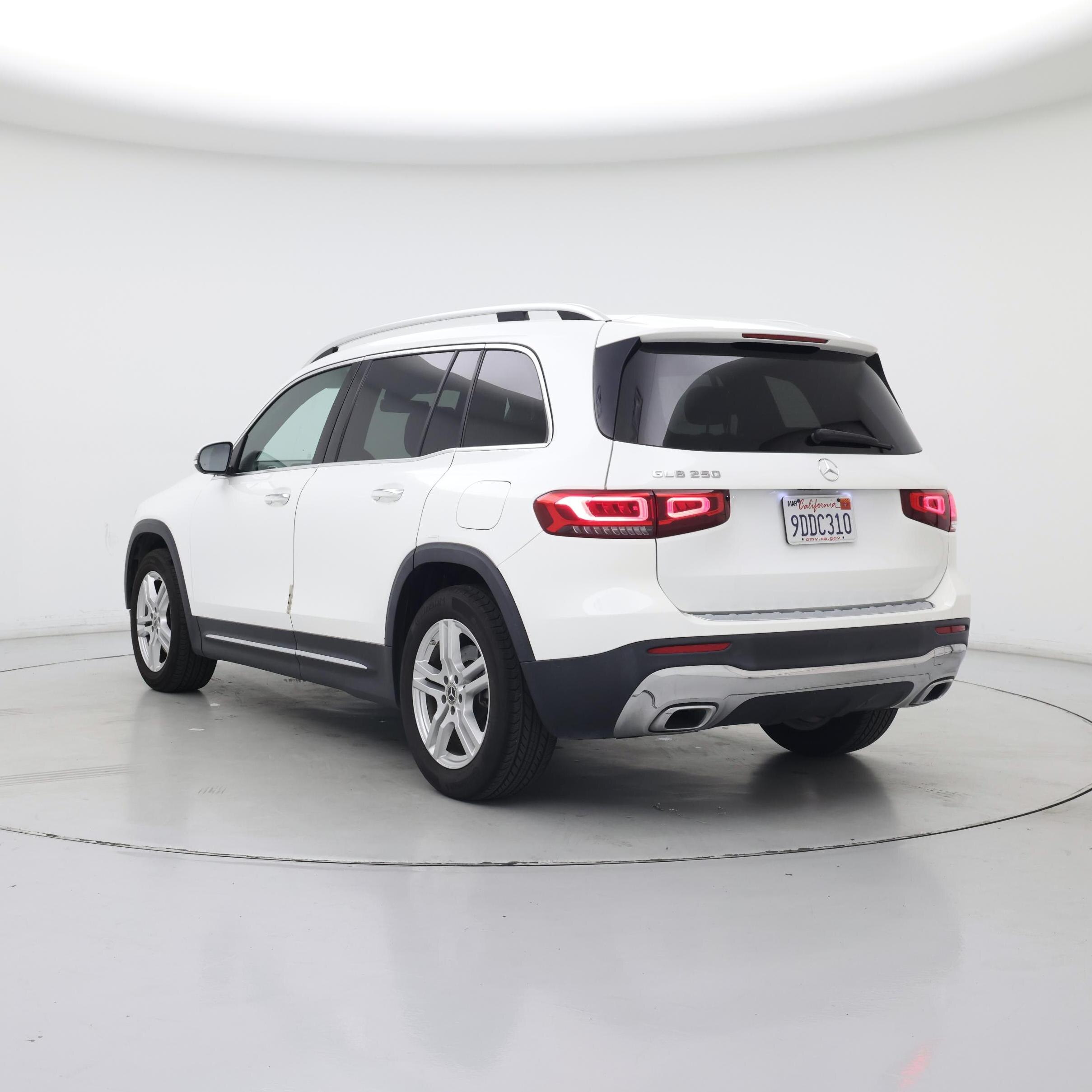 Thumbnail: 2020 Mercedes-Benz GLB - 2