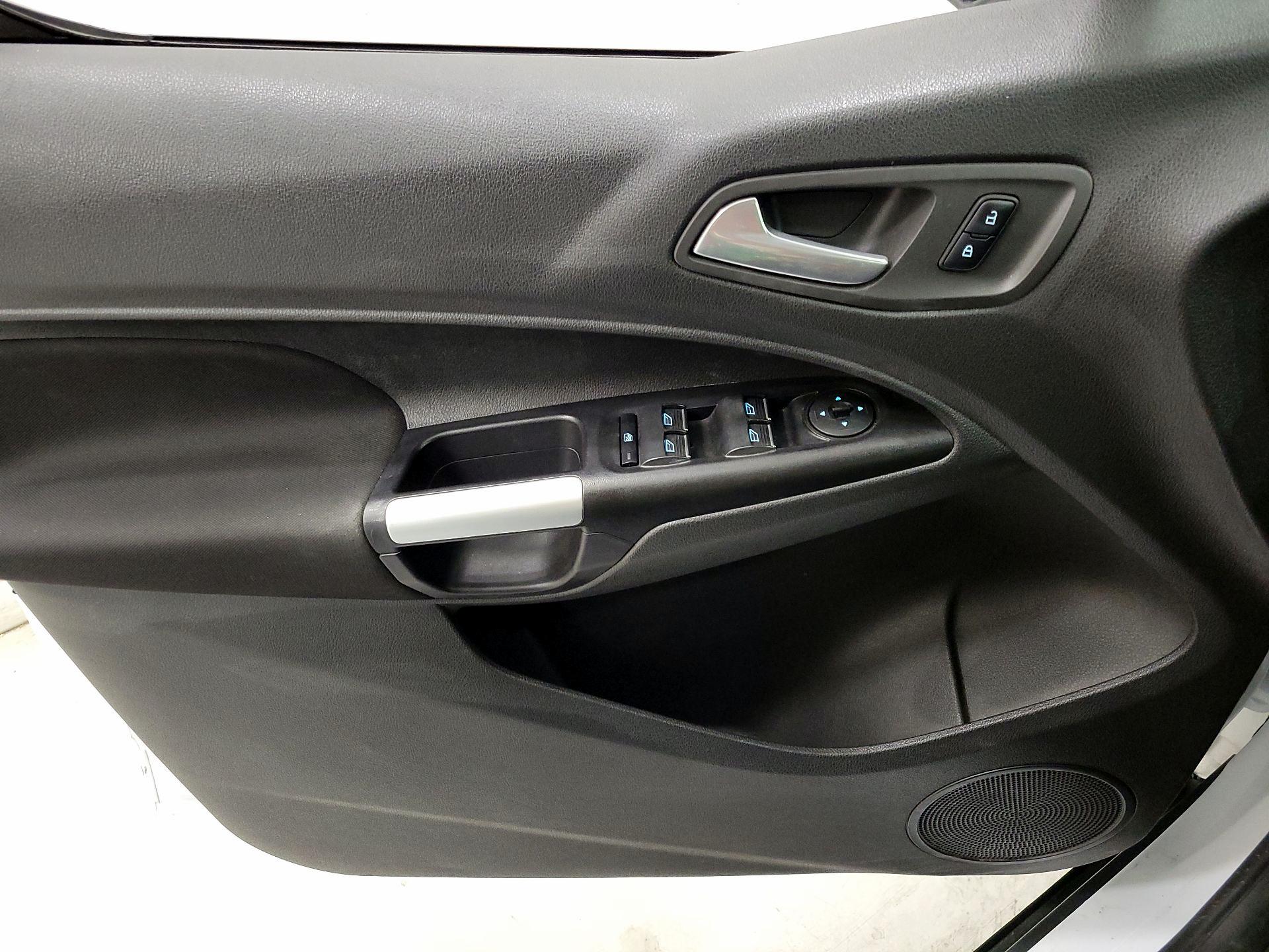 Thumbnail: 2016 Ford Transit Series - 12