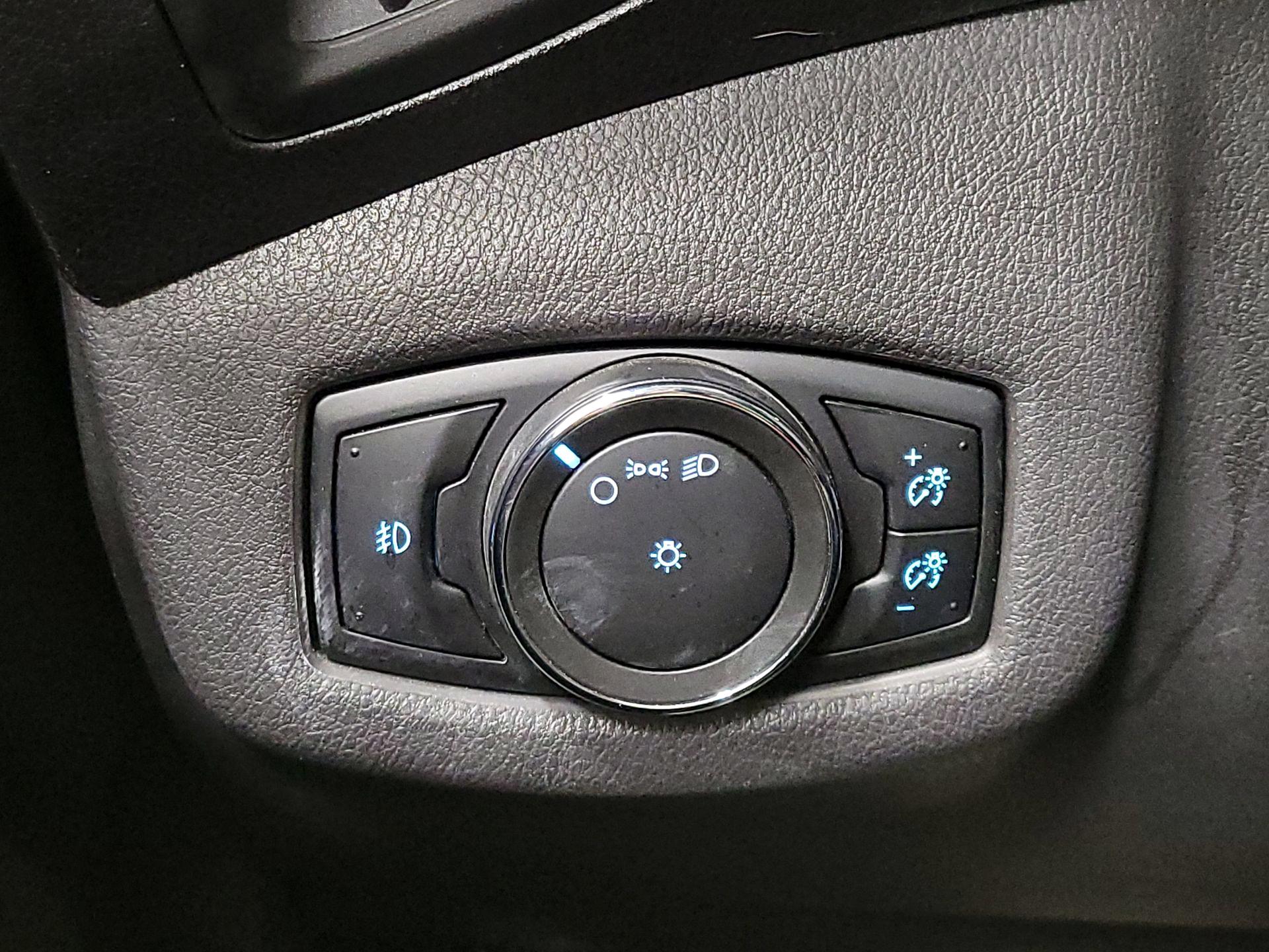 Thumbnail: 2016 Ford Transit Series - 13