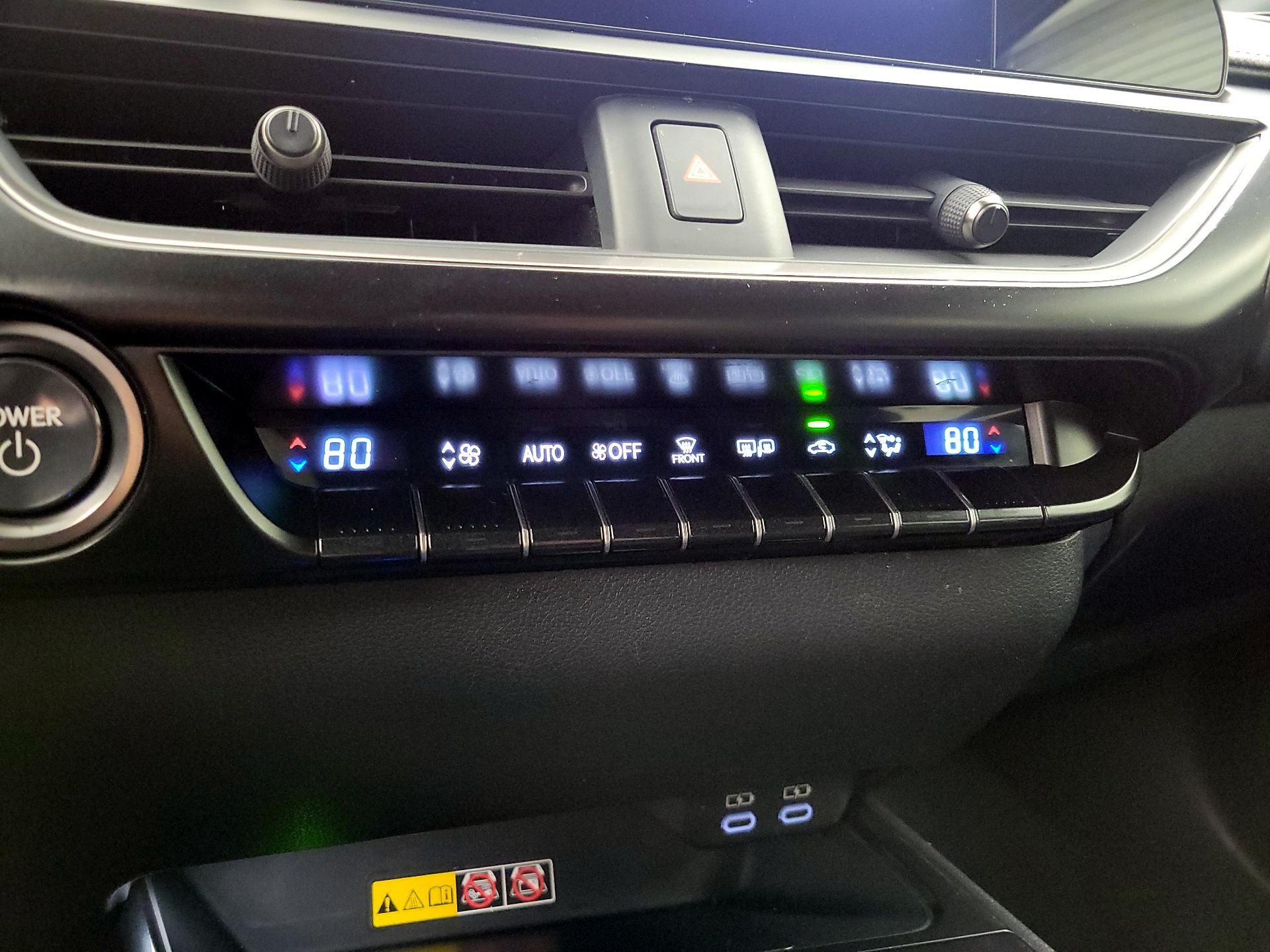 Thumbnail: 2024 Lexus UX - 17