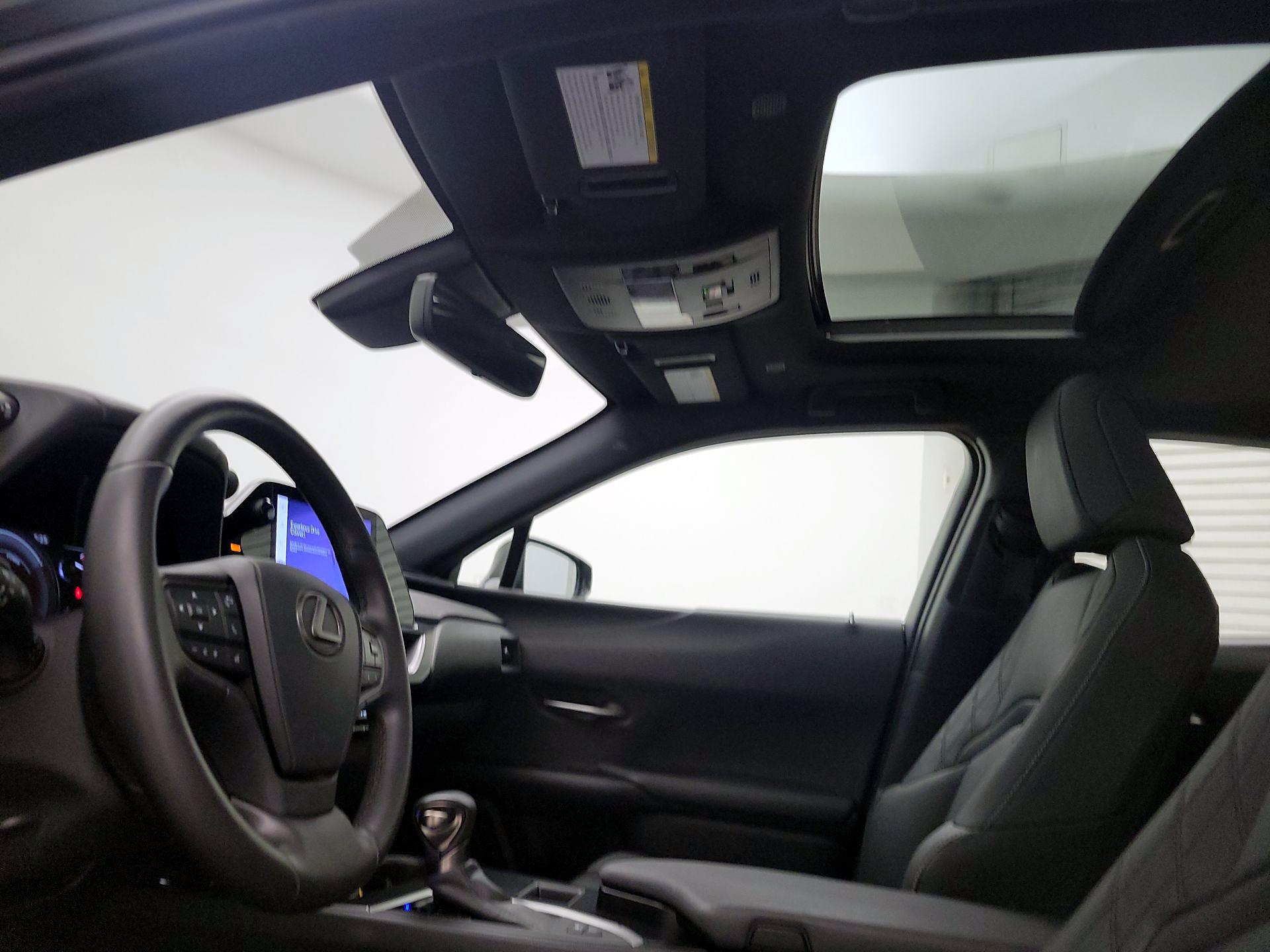 Thumbnail: 2024 Lexus UX - 20