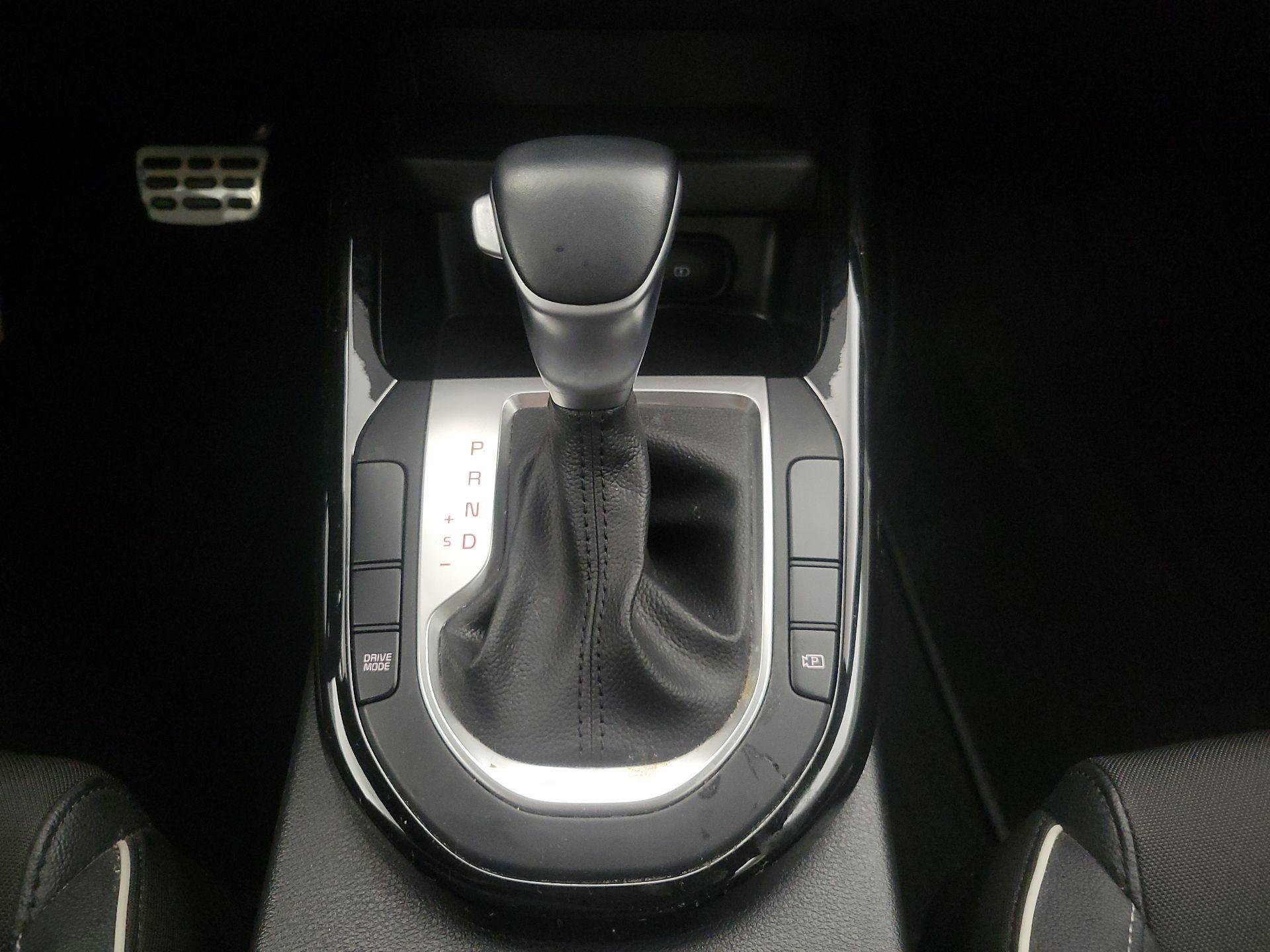 Thumbnail: 2023 Kia Forte - 18