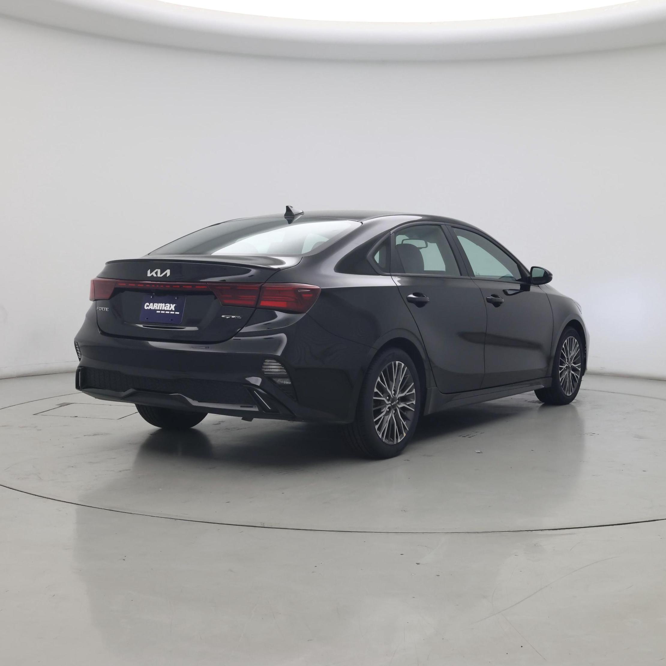 Thumbnail: 2023 Kia Forte - 8